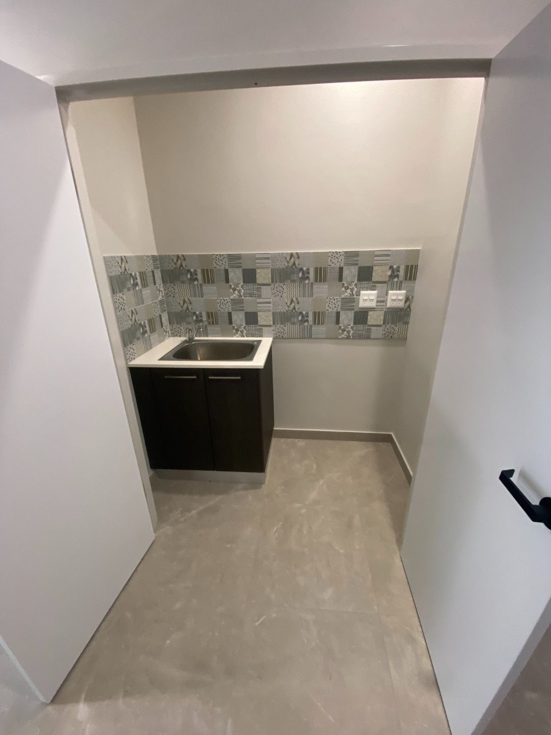 3 BR Home, High Physical Support, with Onsite Overnight Assistance – Lee Point in Lee Point