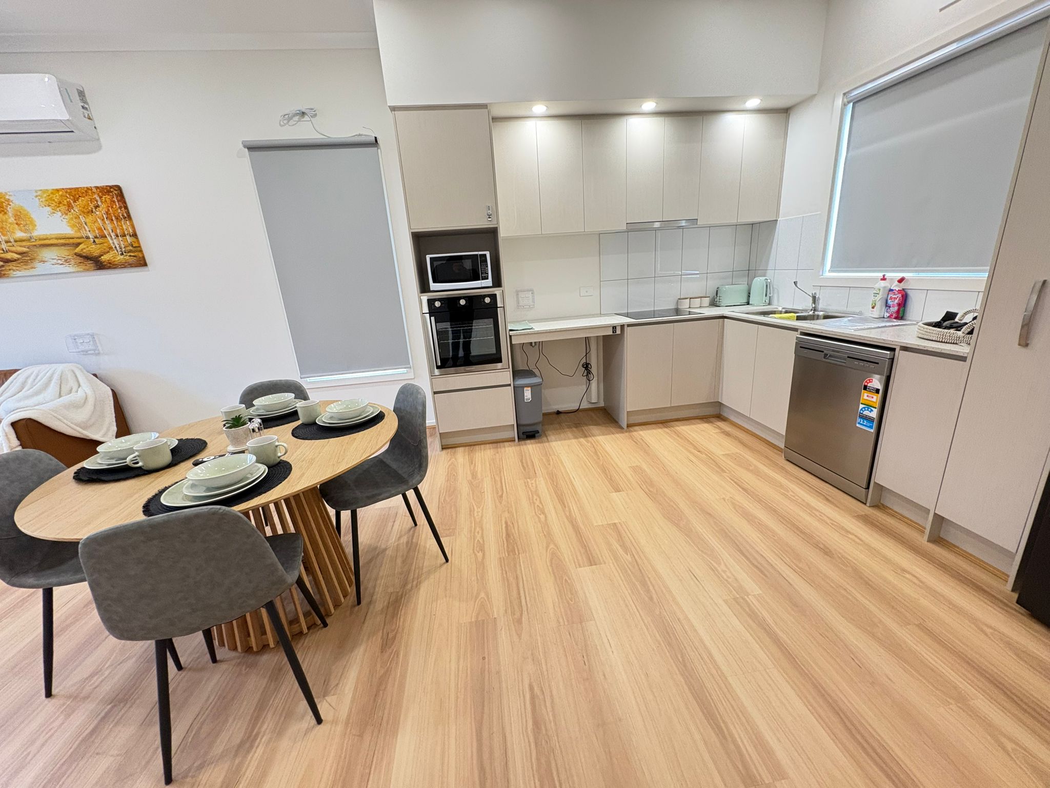 Robust 3-Bedroom Home in Beveridge VIC — Home image 4