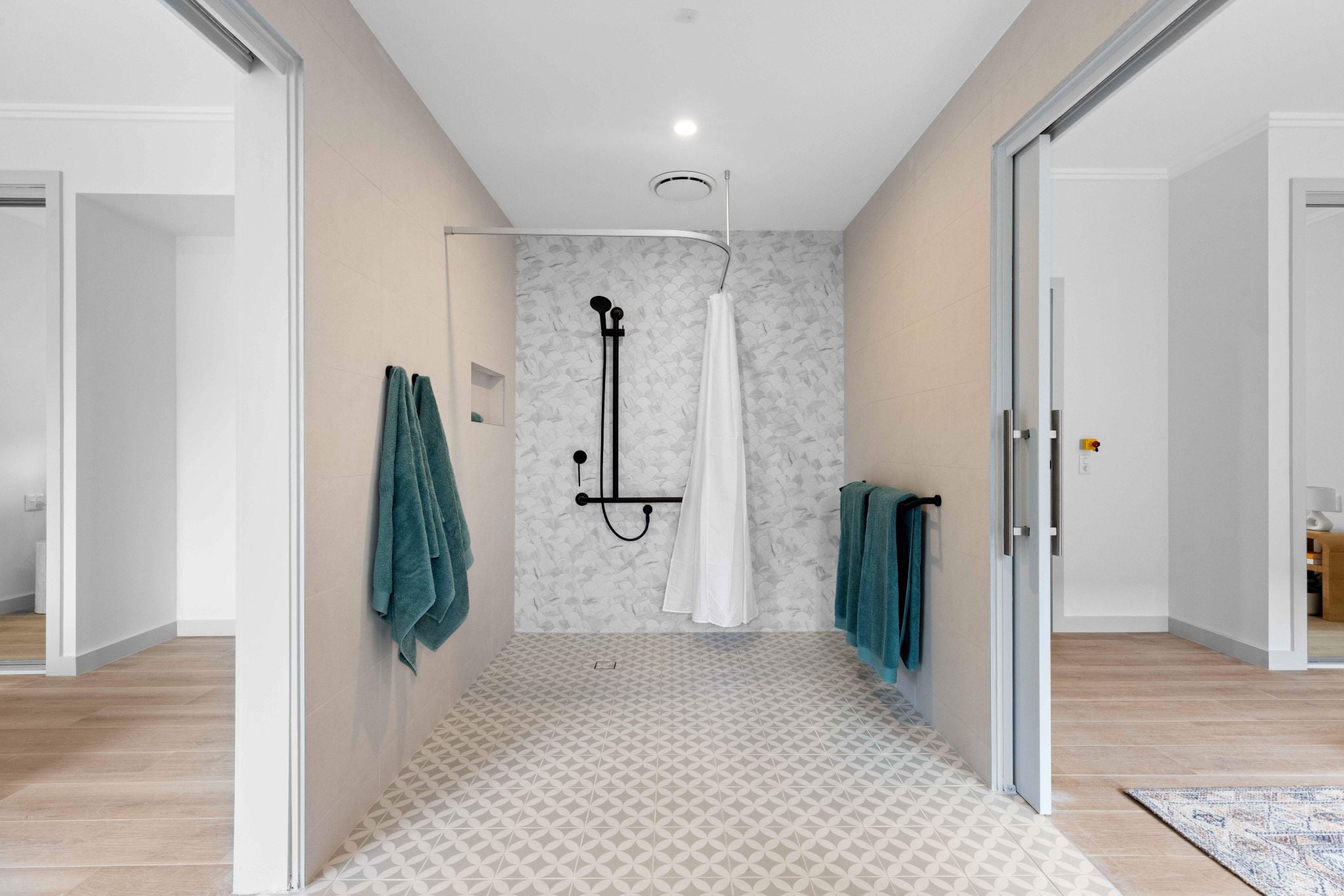 Newcastle 2 Bedroom HPS Apartment — Home image 4