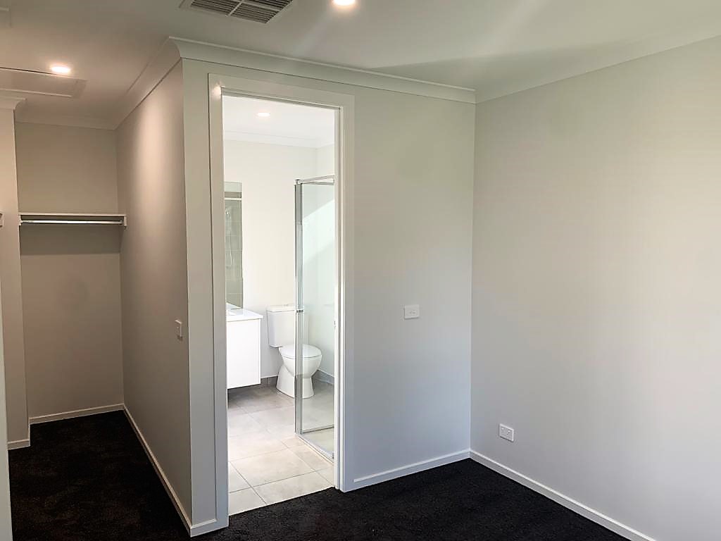 20B  Pine Road, Bayswater — Home image 5