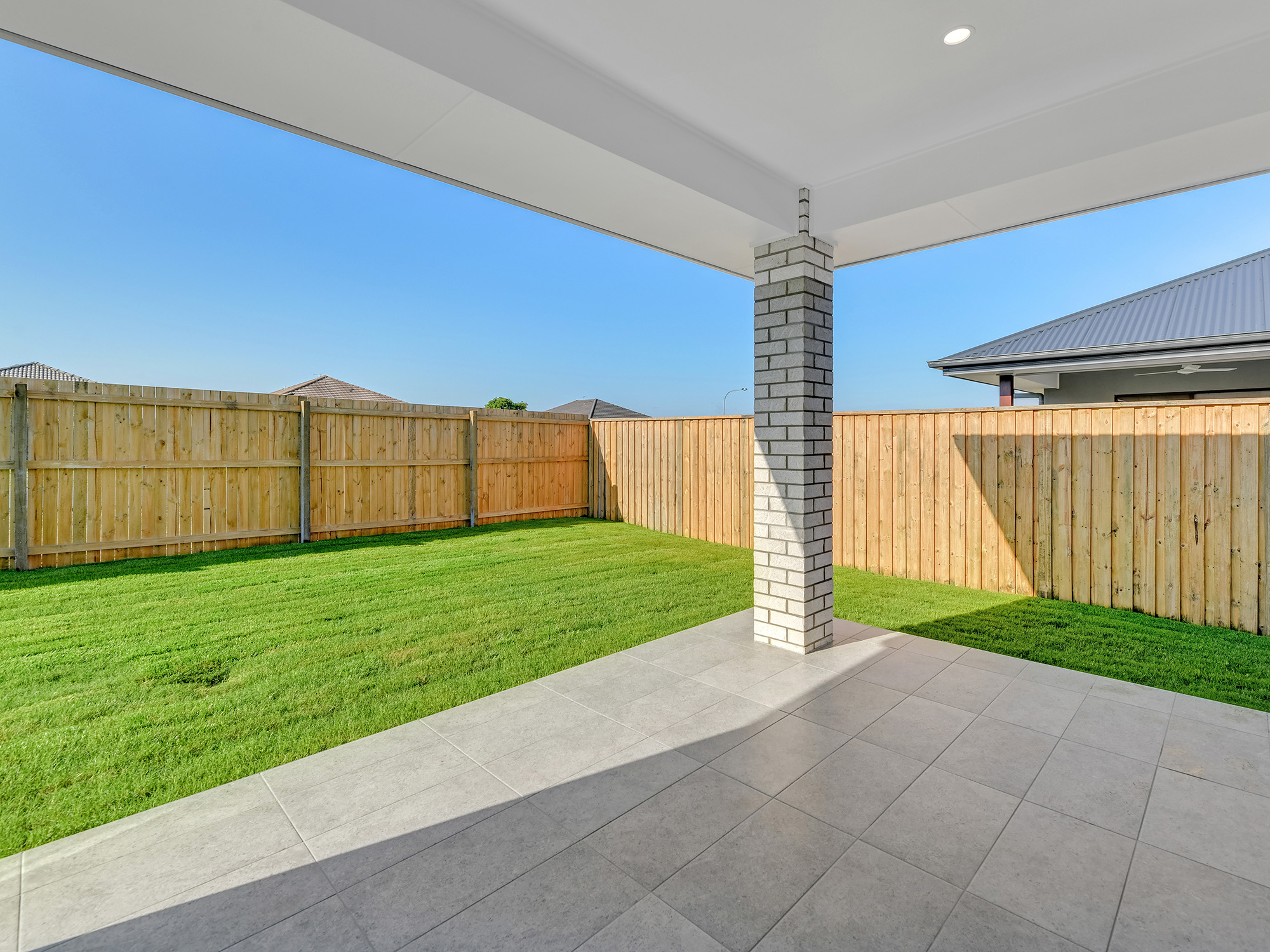 2 SDA (Improved Liv.) + Guest Room or OOA. Available Now in Gleneagle — Home image 9