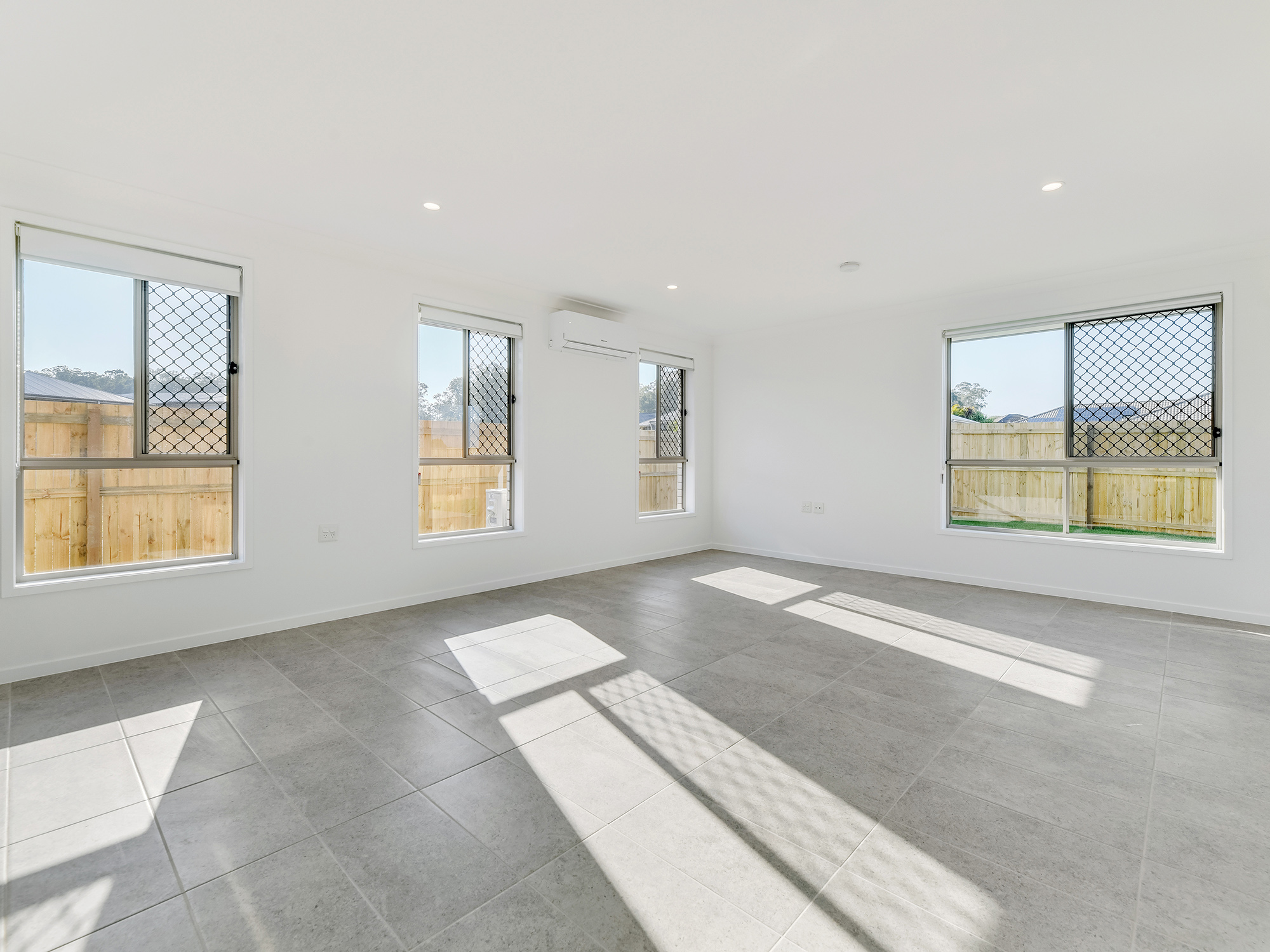 2 SDA (Improved Liv.) + Guest Room or OOA. Available Now in Gleneagle — Home image 11