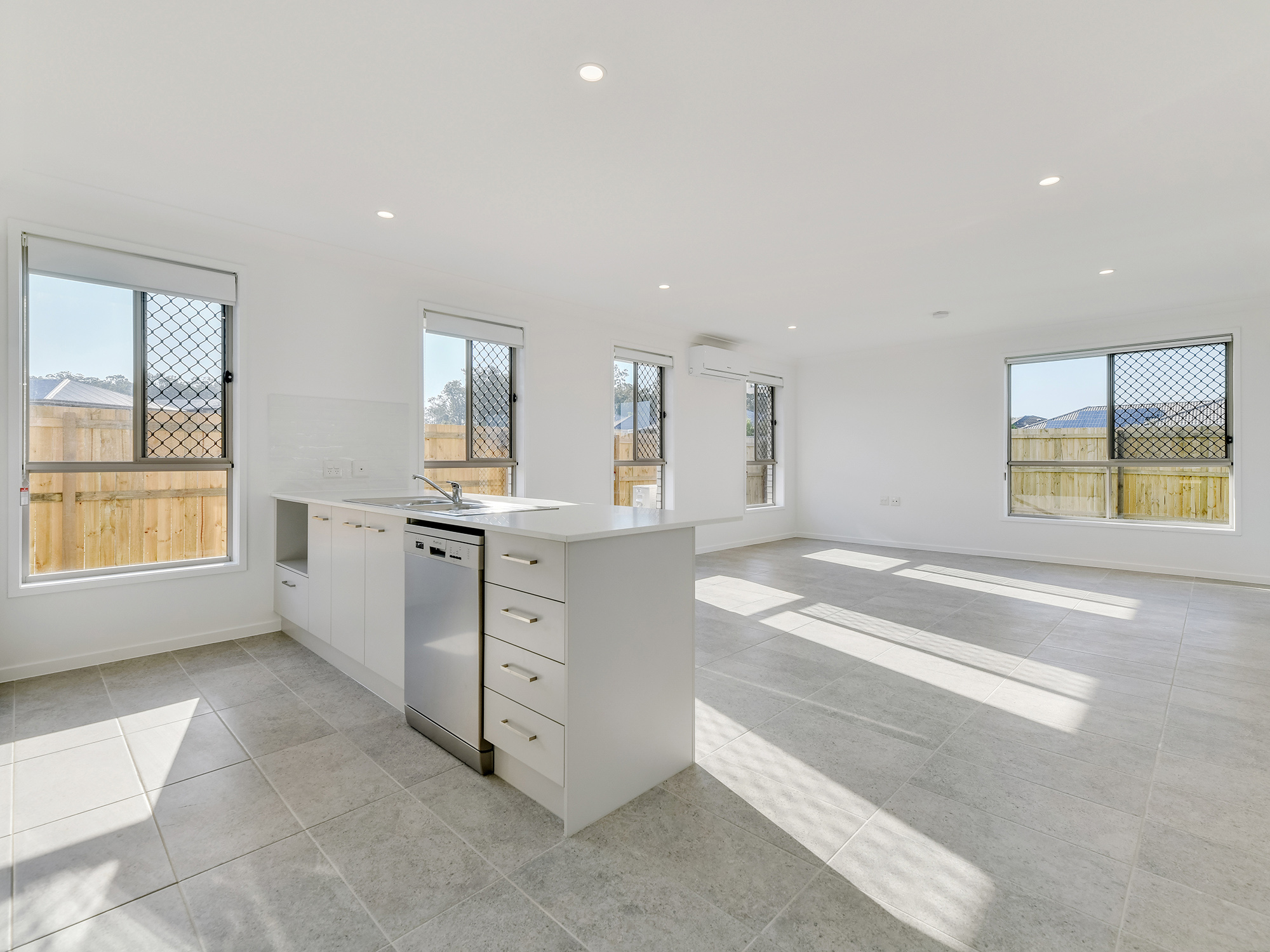 2 SDA (Improved Liv.) + Guest Room or OOA. Available Now in Gleneagle — Home image 13