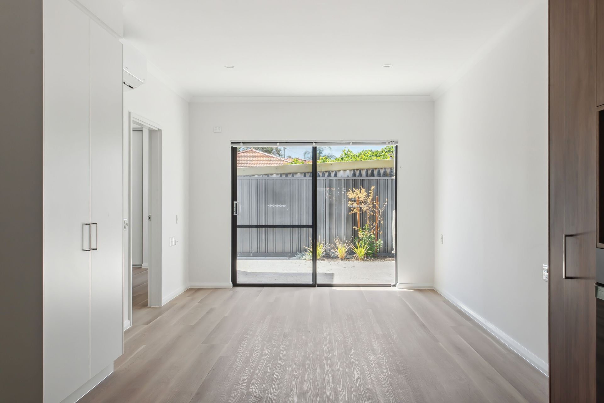 1×1 & 2×2 Accessible Villas – Midland — Home image 9