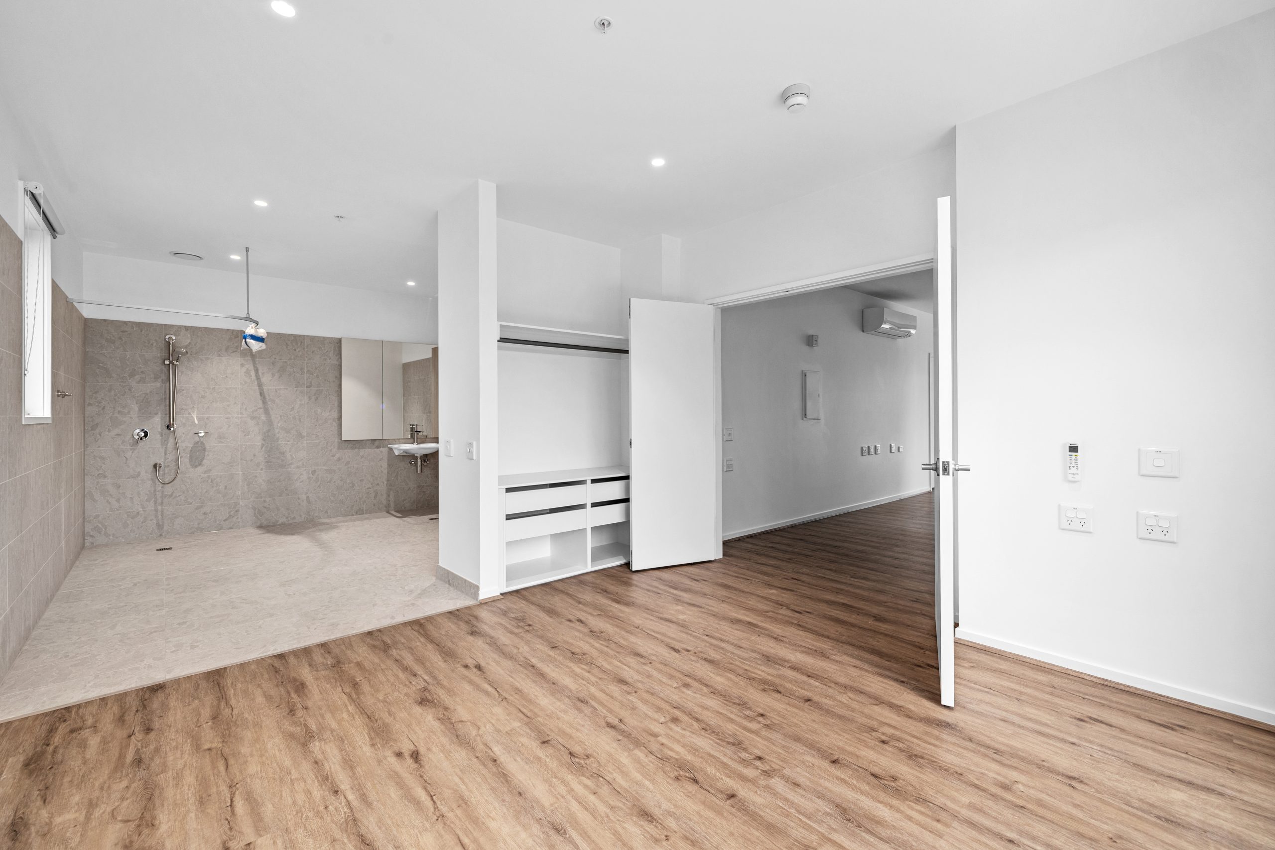 The Crescent, Rosebud — Home image 5
