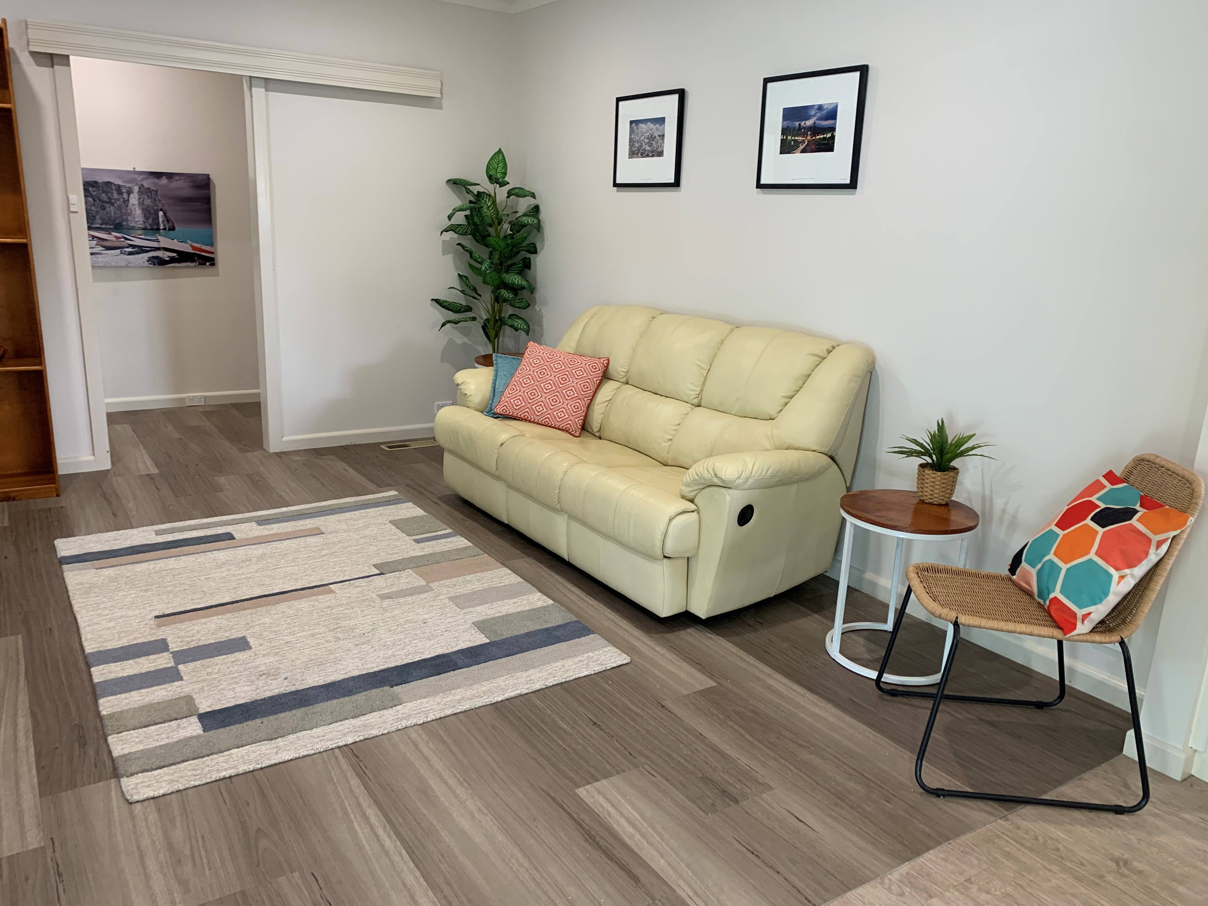 Lovely 3 bedroom MTA to live in by yourself — Home image 4