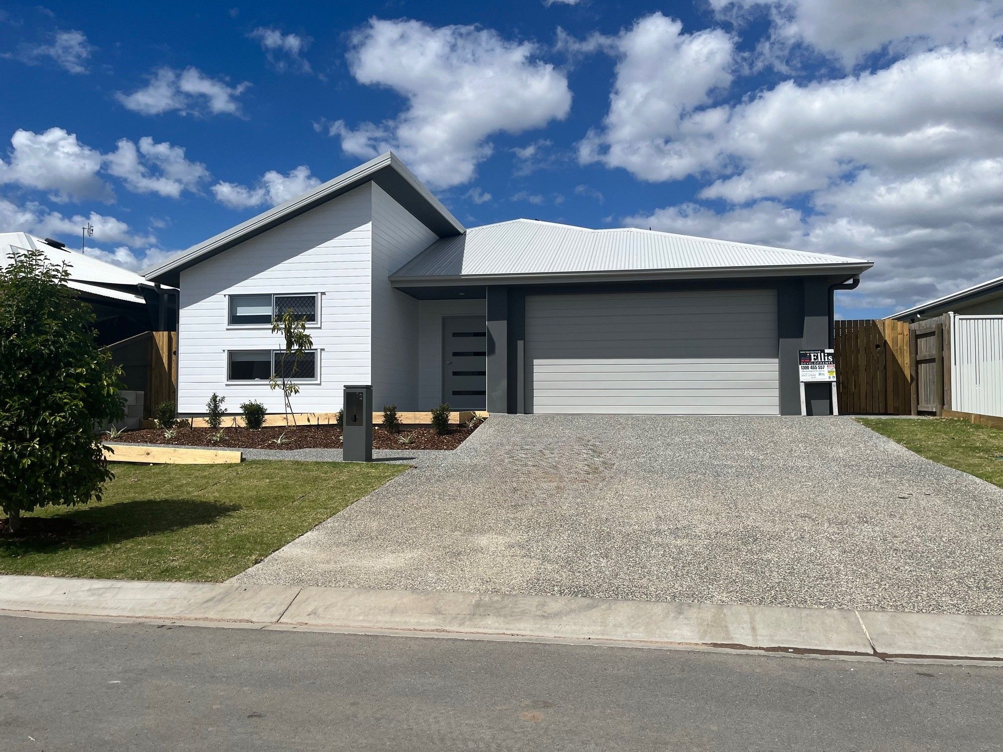 High Physical Support Home in Townsville in Rosslea