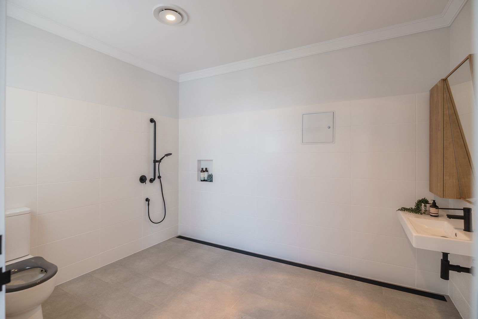 Luxury Living on SA's South Coast in this 3-Bedroom Home for Sharing Disability Accommodation — Home image 8