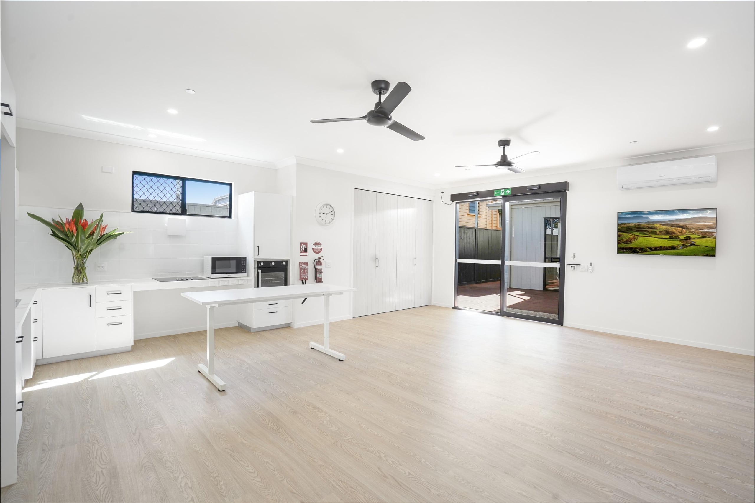 2 bedroom Villas in Cairns CBD — Home image 4