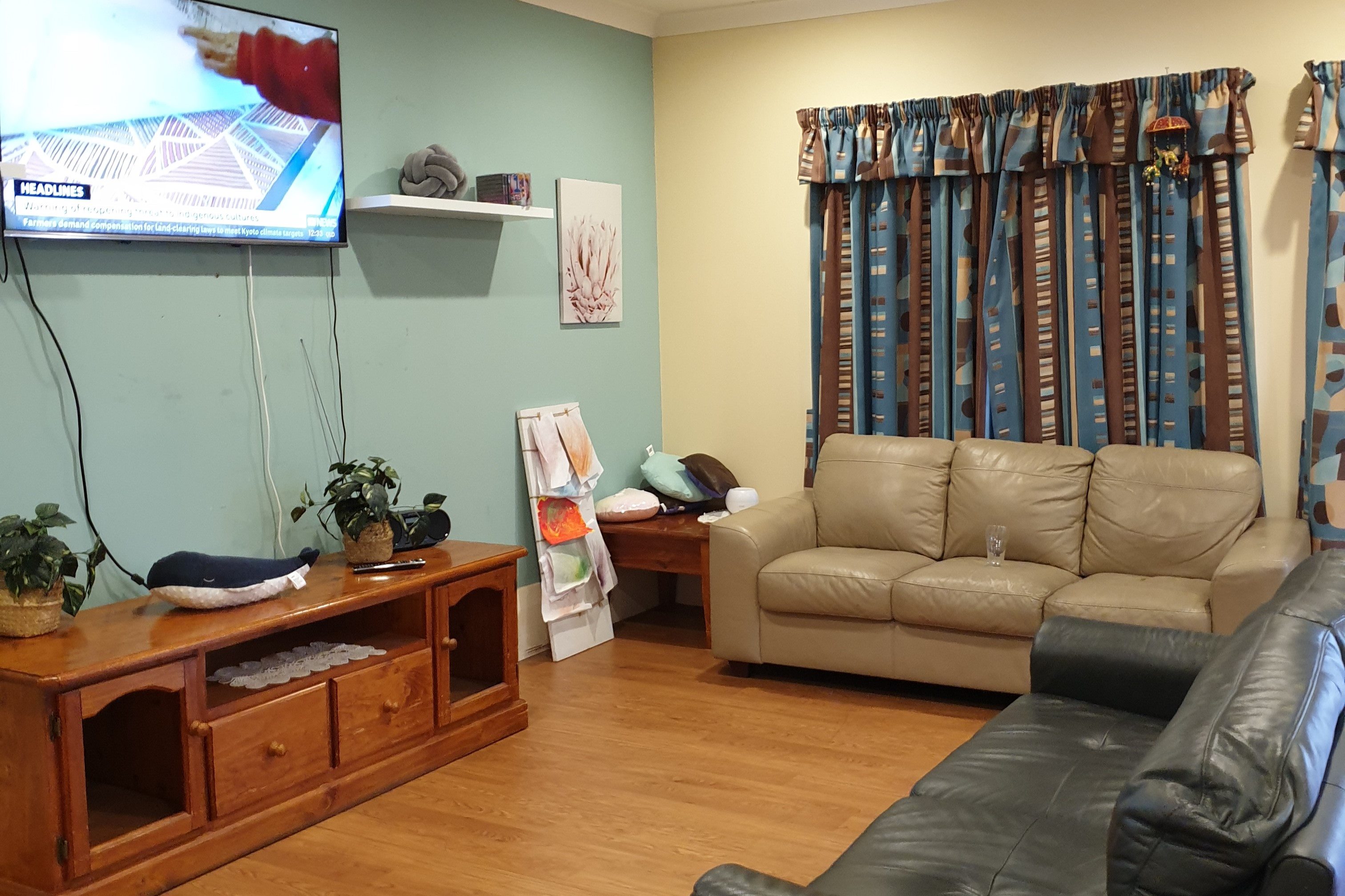 Findon - one bedroom available - shared accommodation - High Physical Support — Home image 2