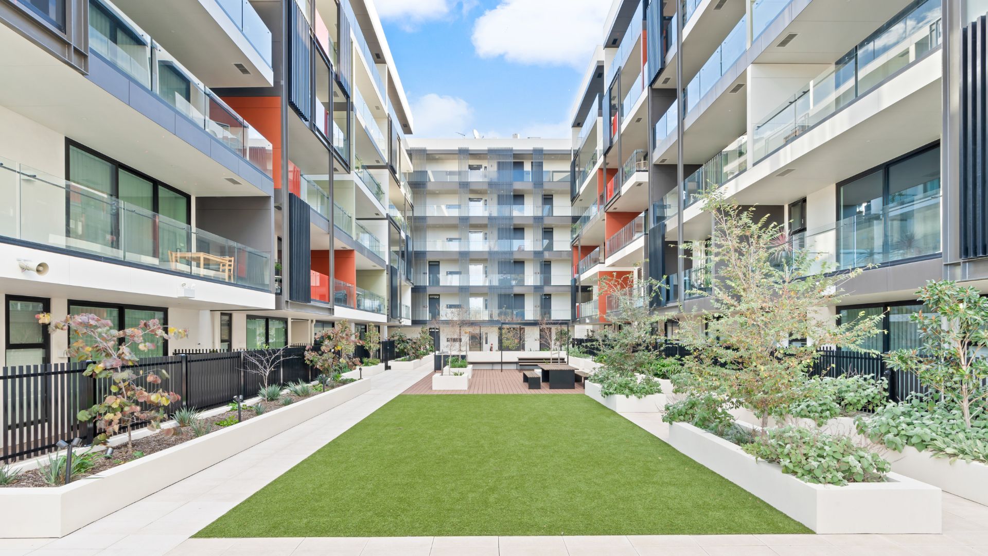 Norwood Green, Norwood — Home image 12