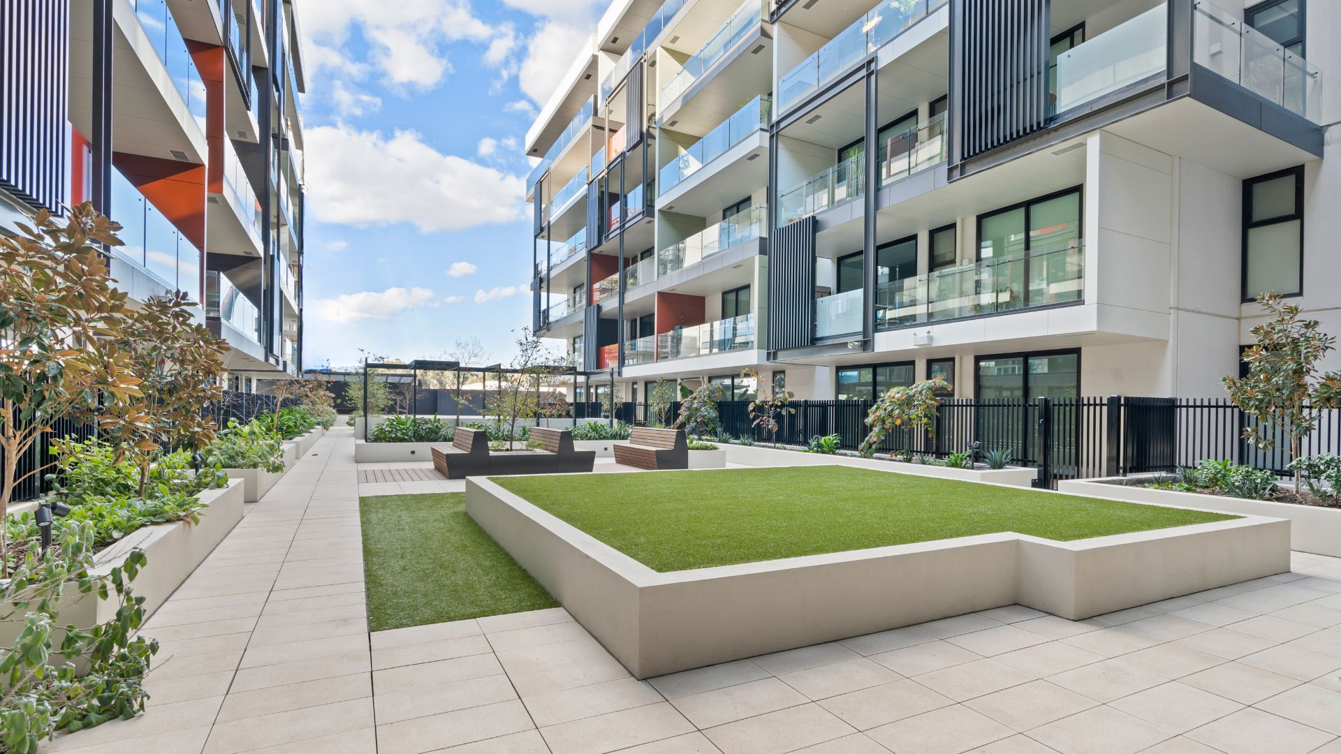 Norwood Green, Norwood — Home image 14