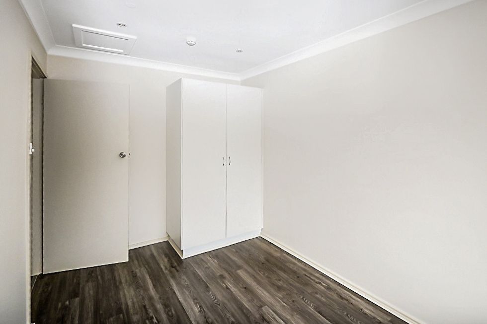 Enjoy a relaxing lifestyle in a beautiful seaside suburb, Warilla — Home image 2