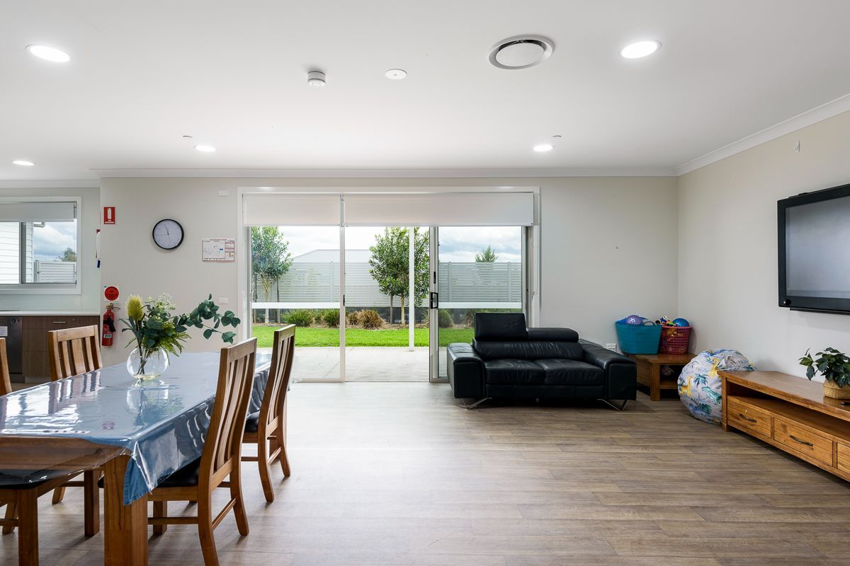 HIGH PHYSICAL SUPPORT HOME IN FLETCHER — Home image 4