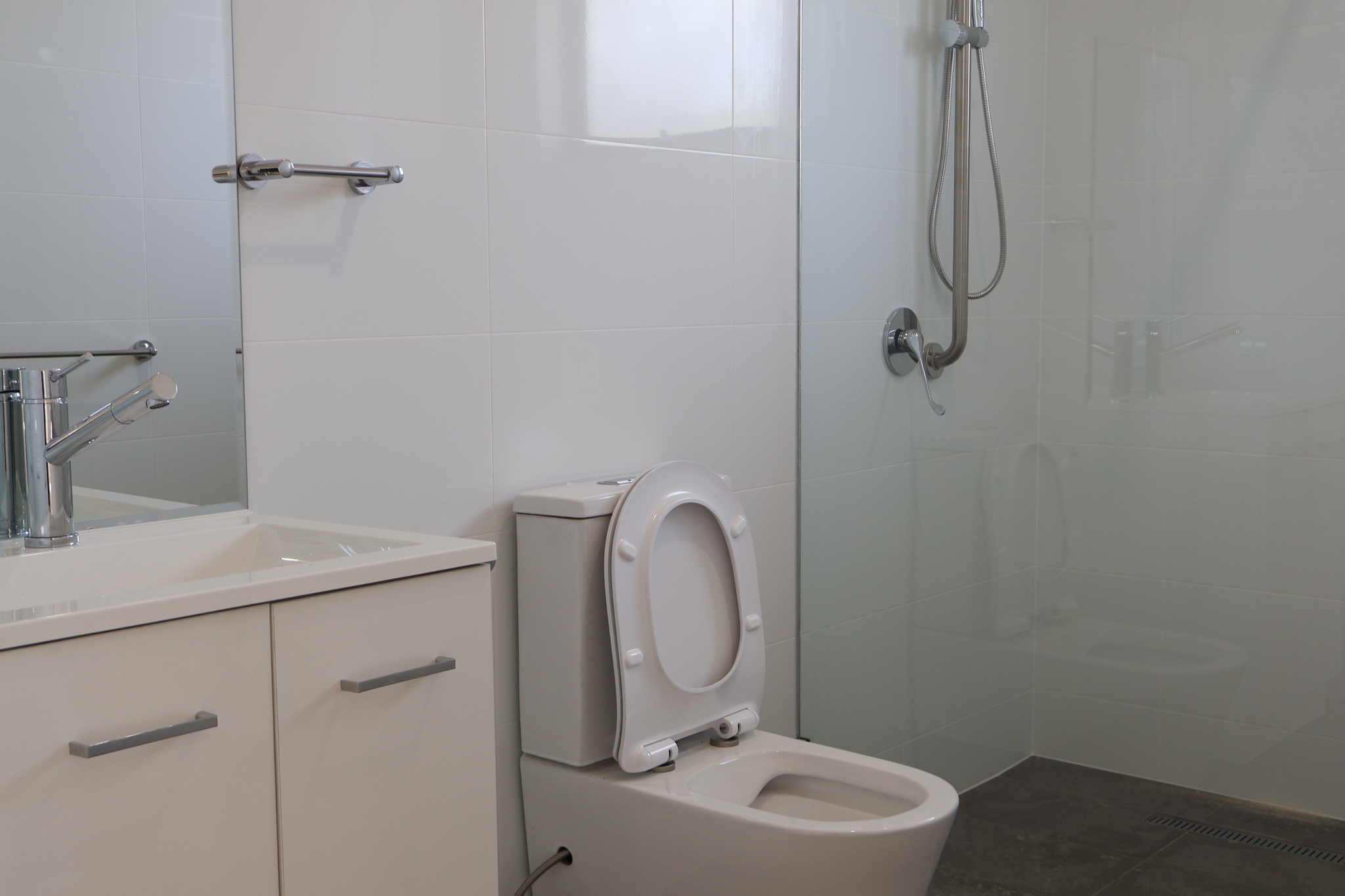 Riverlea Park - Brand New 2 tenant home with Separate Lounge Rooms — Home image 9