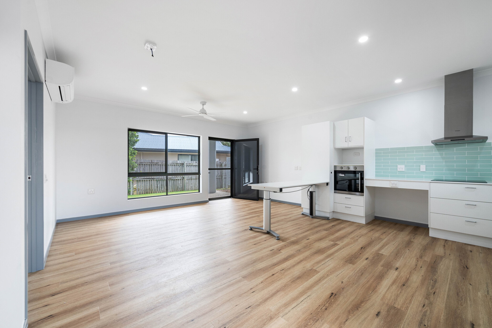 Award-Winning HPS SDA Villas Bowen Private Living with 24/7 OOA — Home image 6