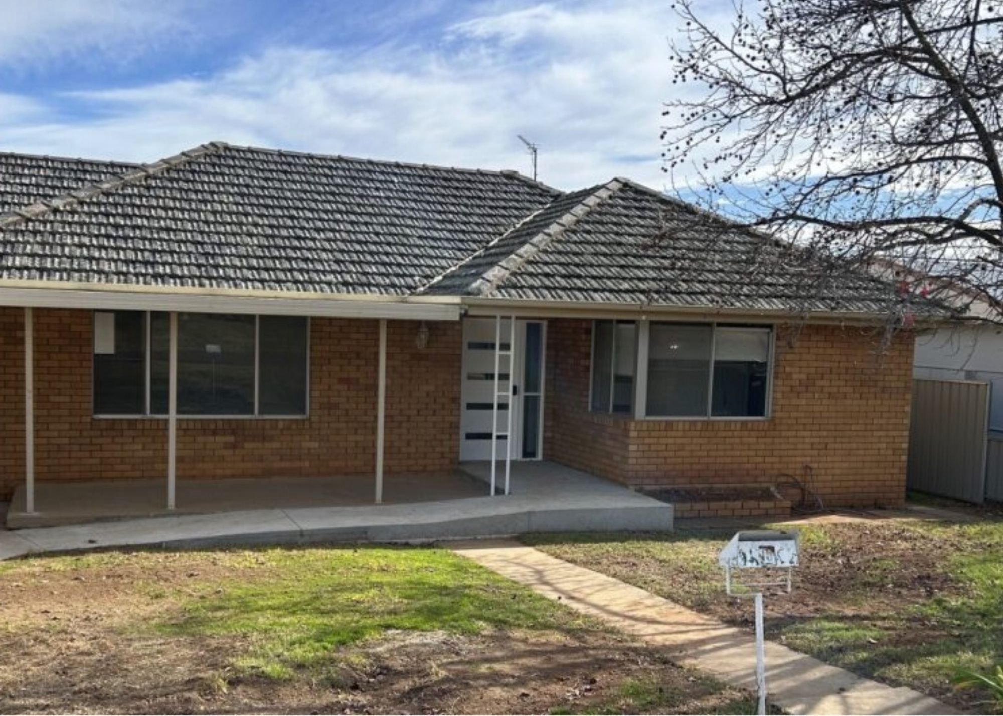 Cowra Home in Cowra