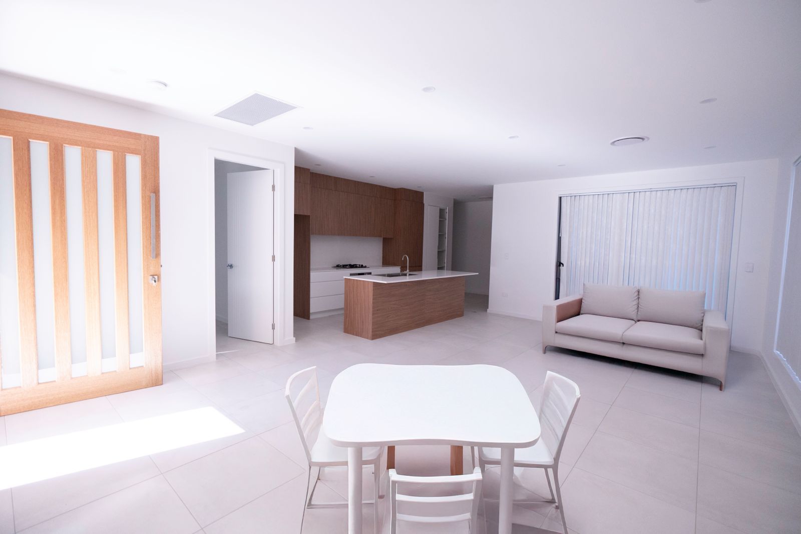 Warnervale Brand new SIL home in Hamlyn Terrace