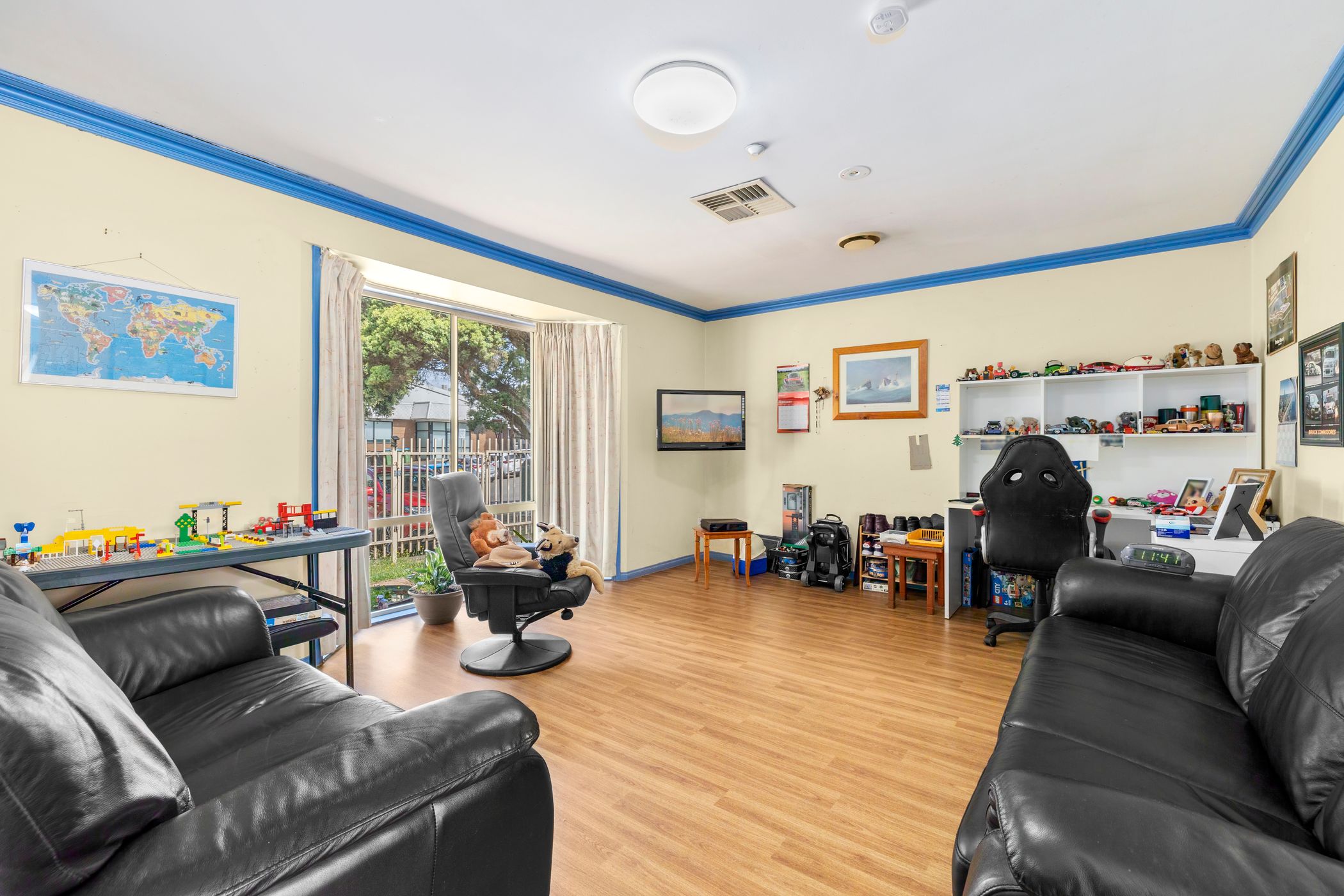 Vibrant and welcoming in the heart of Ringwood — Home image 4