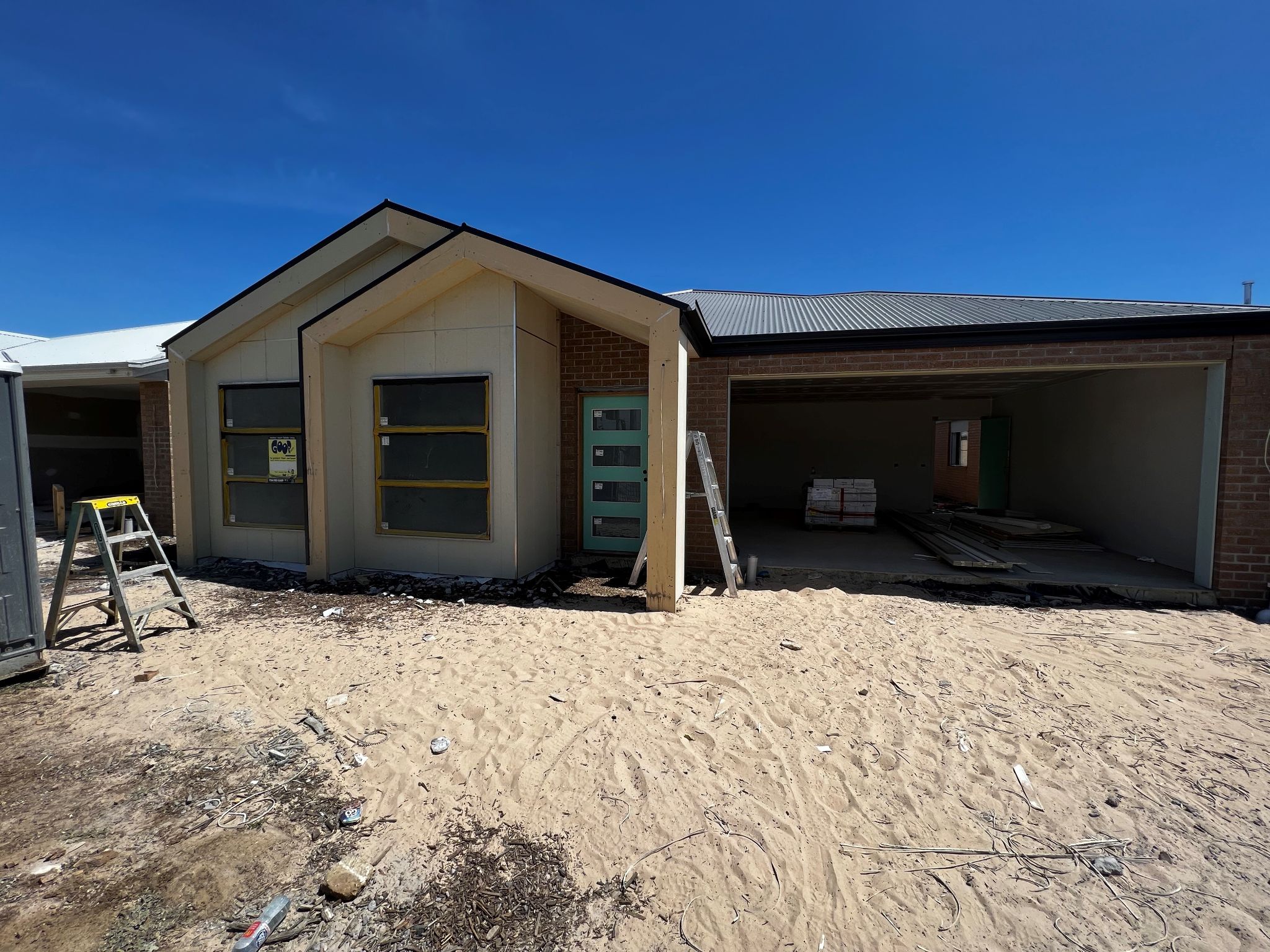 3 Res. Improved Liveability Home with Private ensuites & courtyards in Delacombe