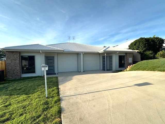 TOOLOOA, GLADSTONE QLD - ROBUST DUPLEX (VILLA TWO) in Toolooa
