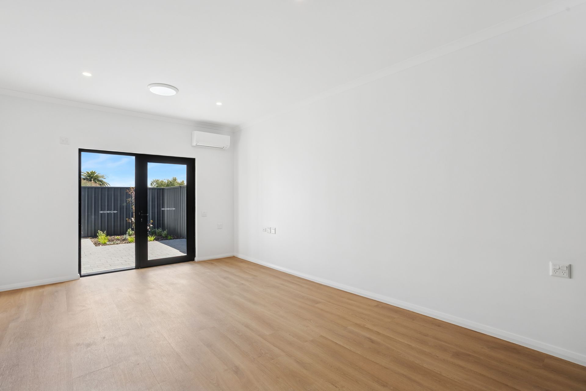 1×1 & 2×2 Accessible Villas – Armadale — Home image 7