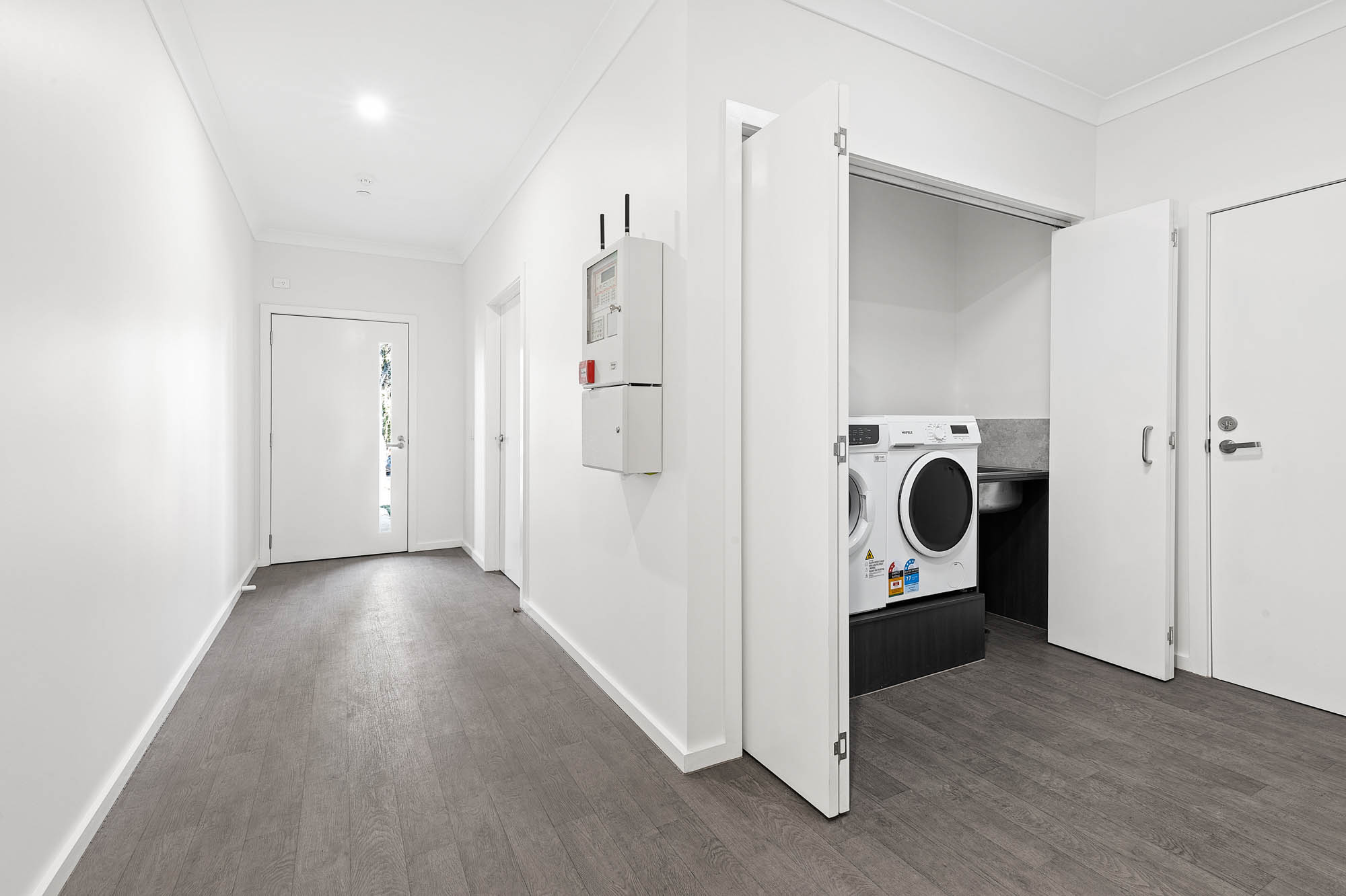 Centrally located in Coburg - live with just 1 other! — Home image 14