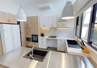 Registered Provider. 4 B/R. Ceiling Hoist. Gas Pool & Pool Lift. — Home image 6