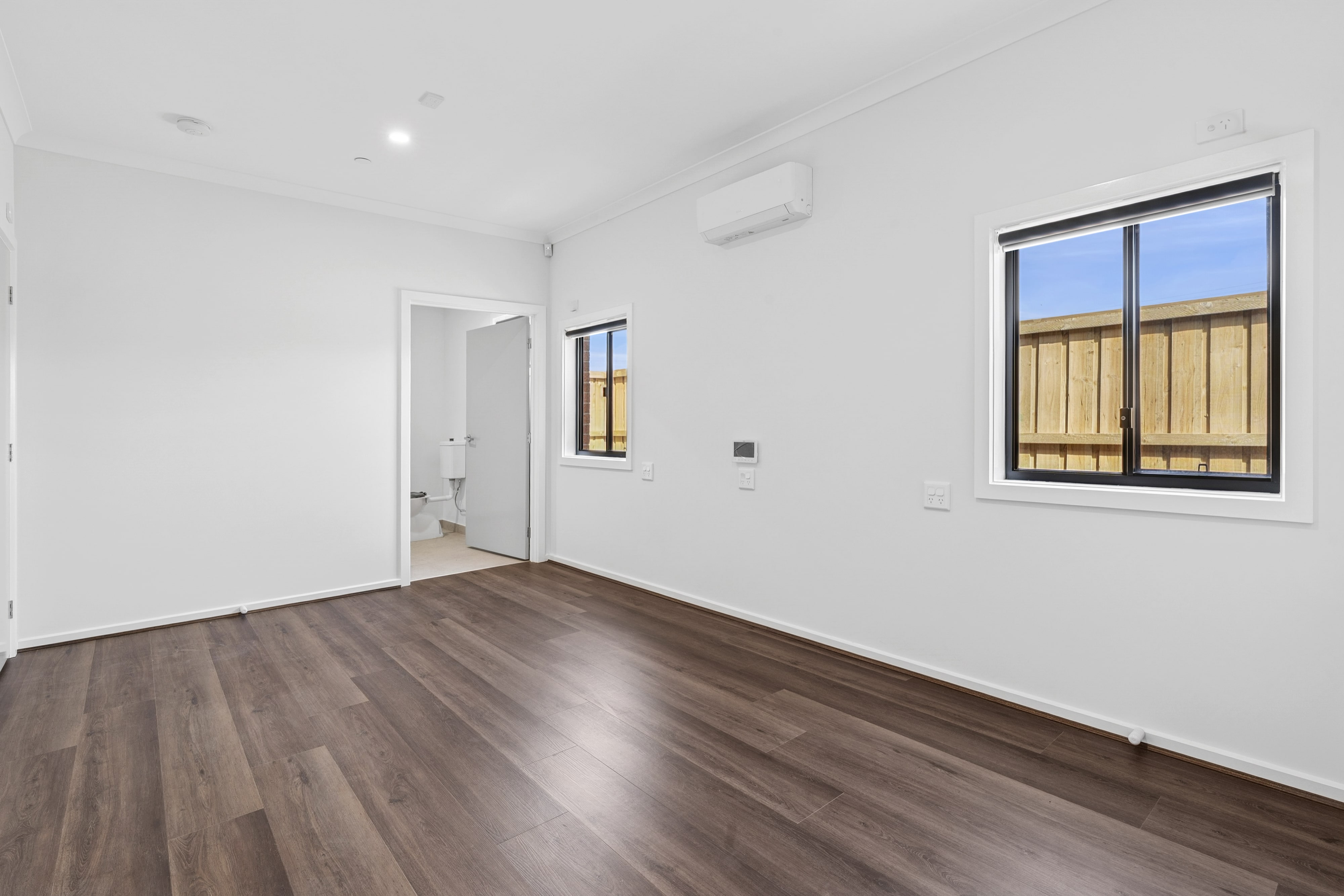 3BR 2RES HPS Home | Free 3 Months MRRC + 12 Month Internet- Armstrong Creek — Home image 6