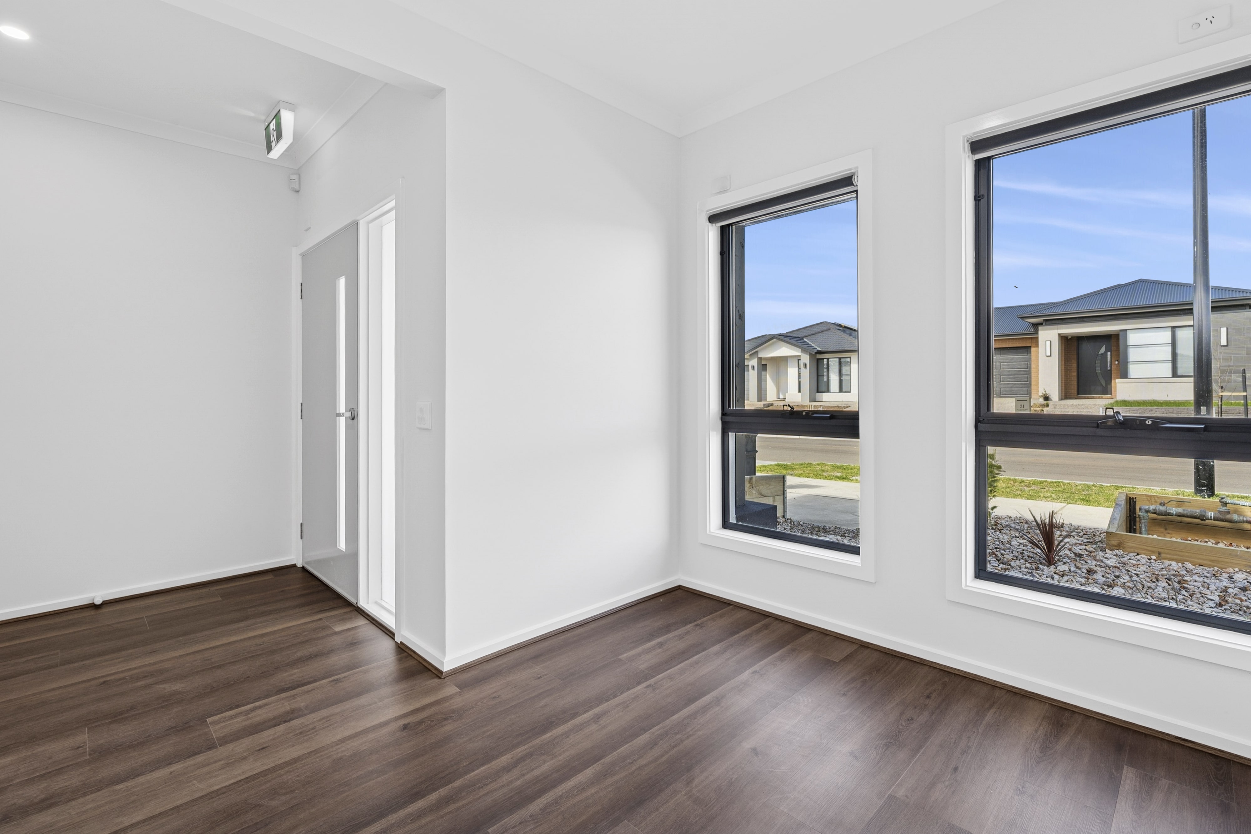 3BR 2RES HPS Home | Free 3 Months MRRC + 12 Month Internet- Armstrong Creek — Home image 7