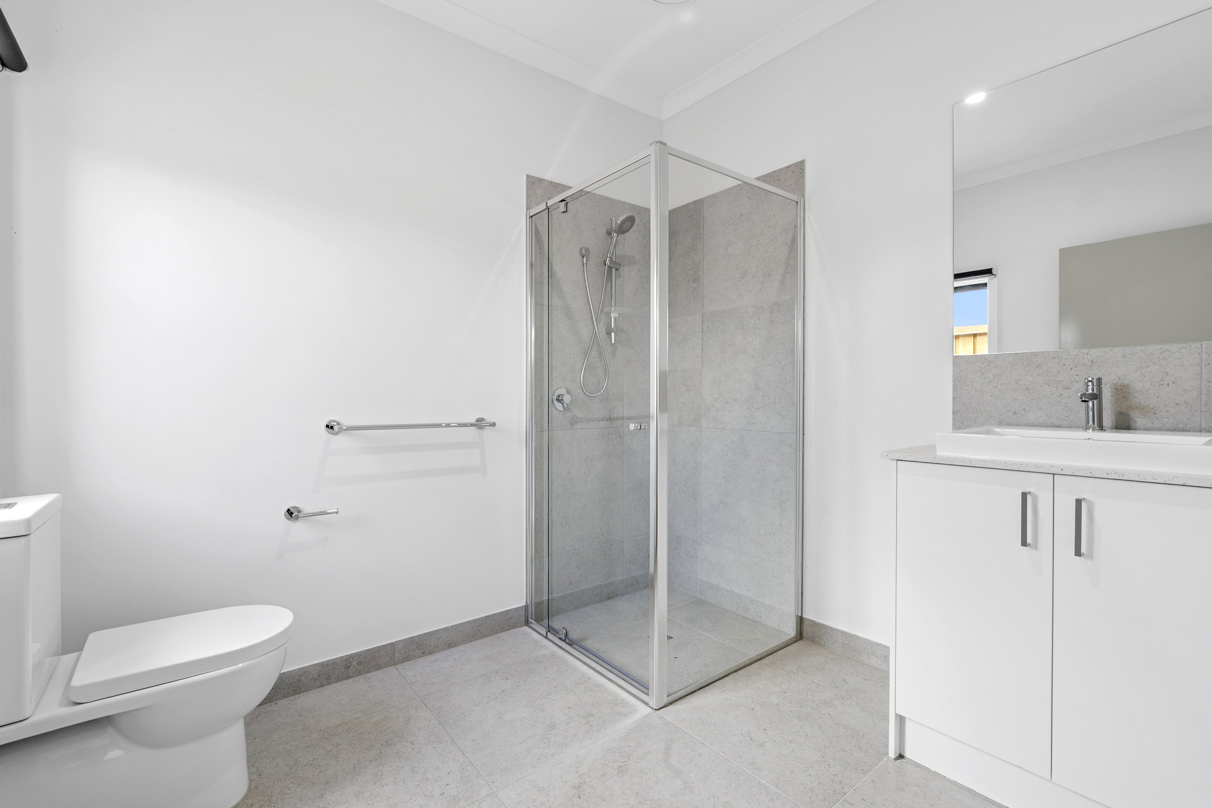 3BR 2RES HPS Home | Free 3 Months MRRC + 12 Month Internet- Armstrong Creek — Home image 9