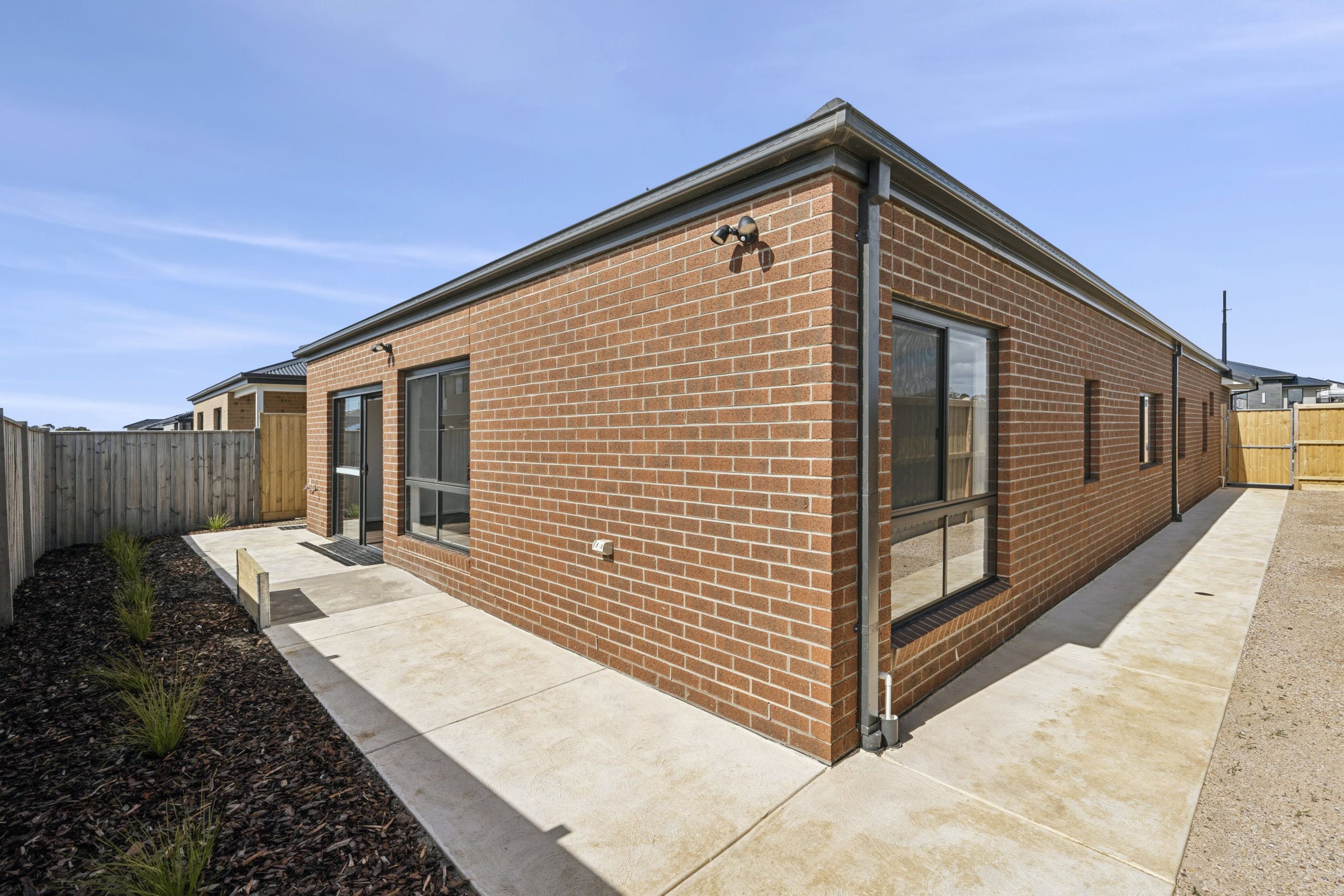 3BR 2RES HPS Home | Free 3 Months MRRC + 12 Month Internet- Armstrong Creek — Home image 10