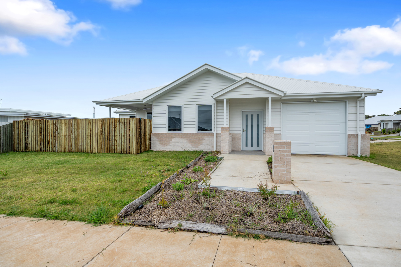 KEARNEY SPRINGS QLD – HPS 2 DUPLEX VILLAS in Kearneys Spring