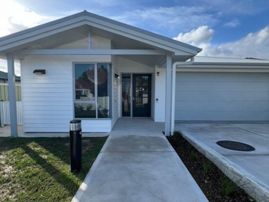 SDA House and Villa in Elermore Vale