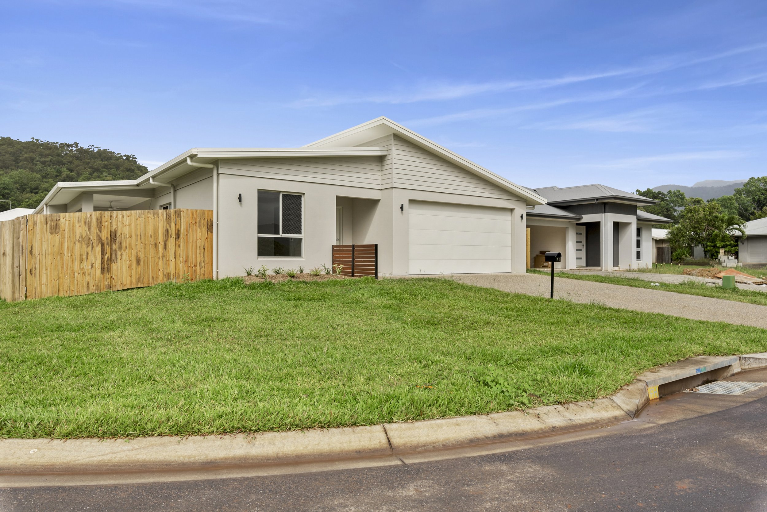 Ayla Court, Edmonton QLD 2 x Improved Liveability Villas in Quiet Edmonton in Edmonton