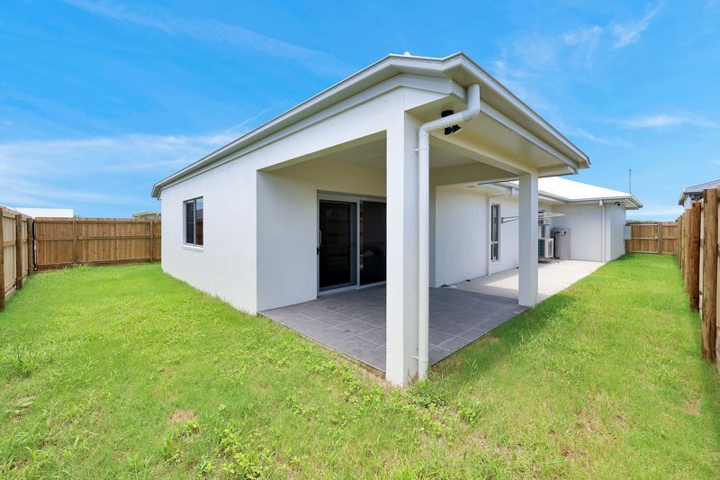 30 Billabong Crescent – Bakers Creek — Home image 6