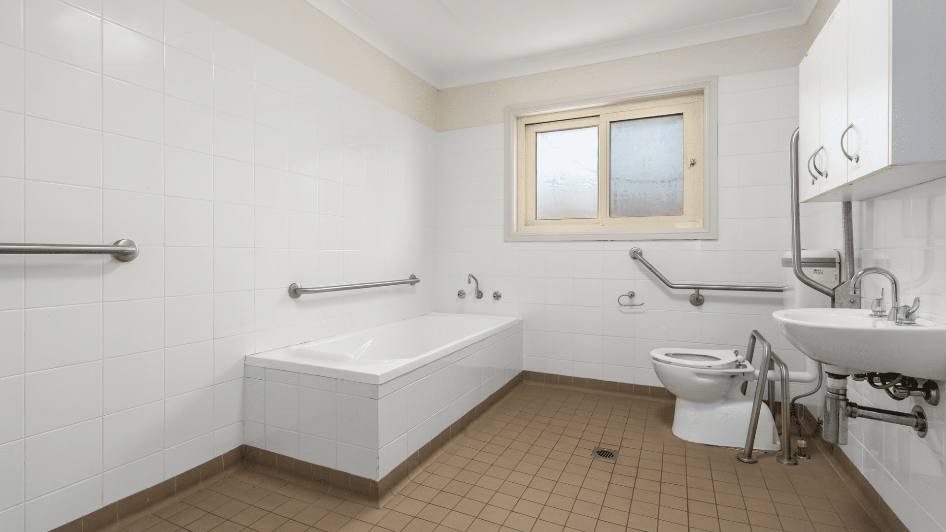 Hornsby Heights – shared 4-bedroom all-male home — Home image 8