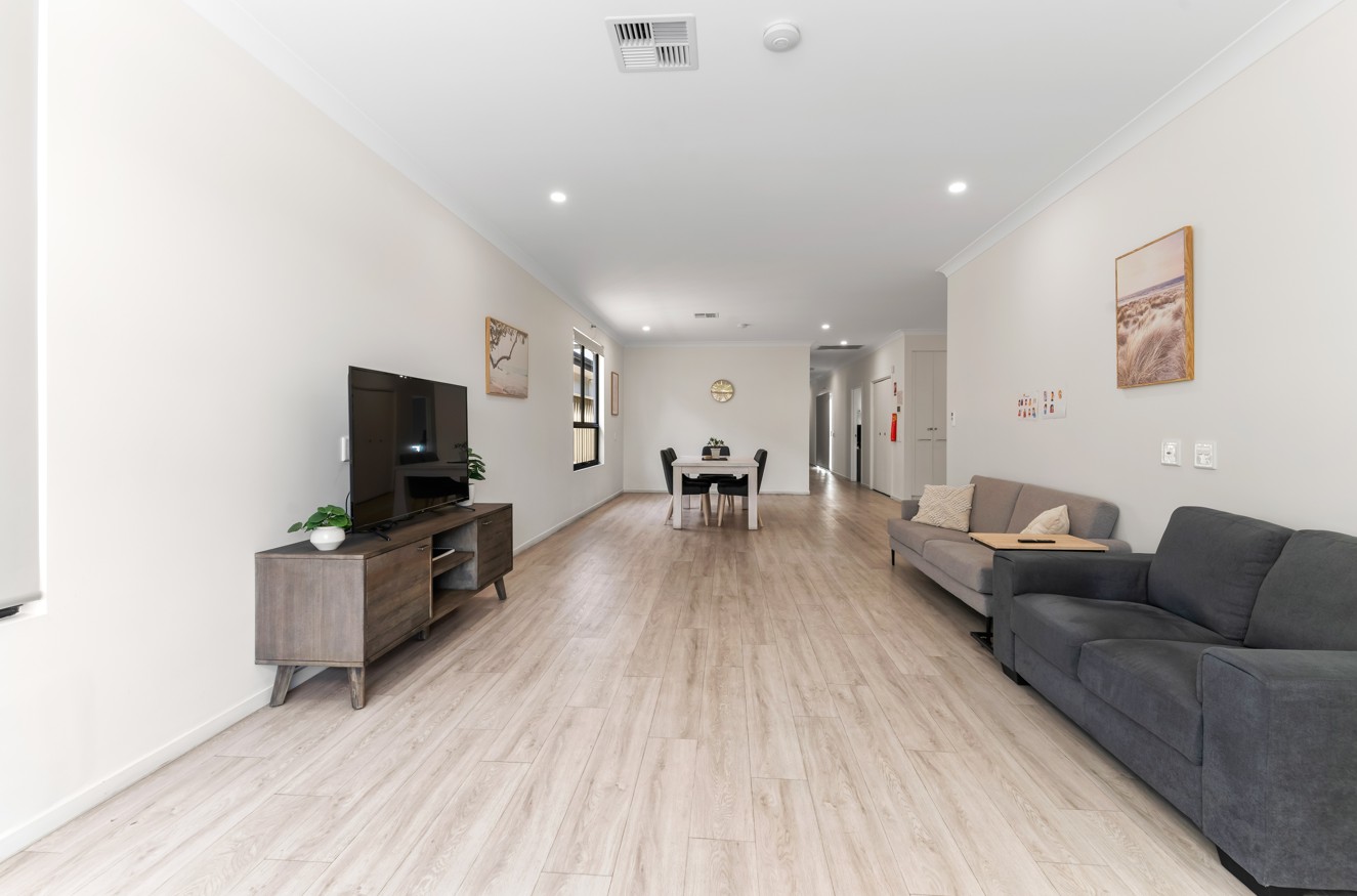Comfort & Community in Salisbury – Lovely SDA Home for Independent Female — Home image 2
