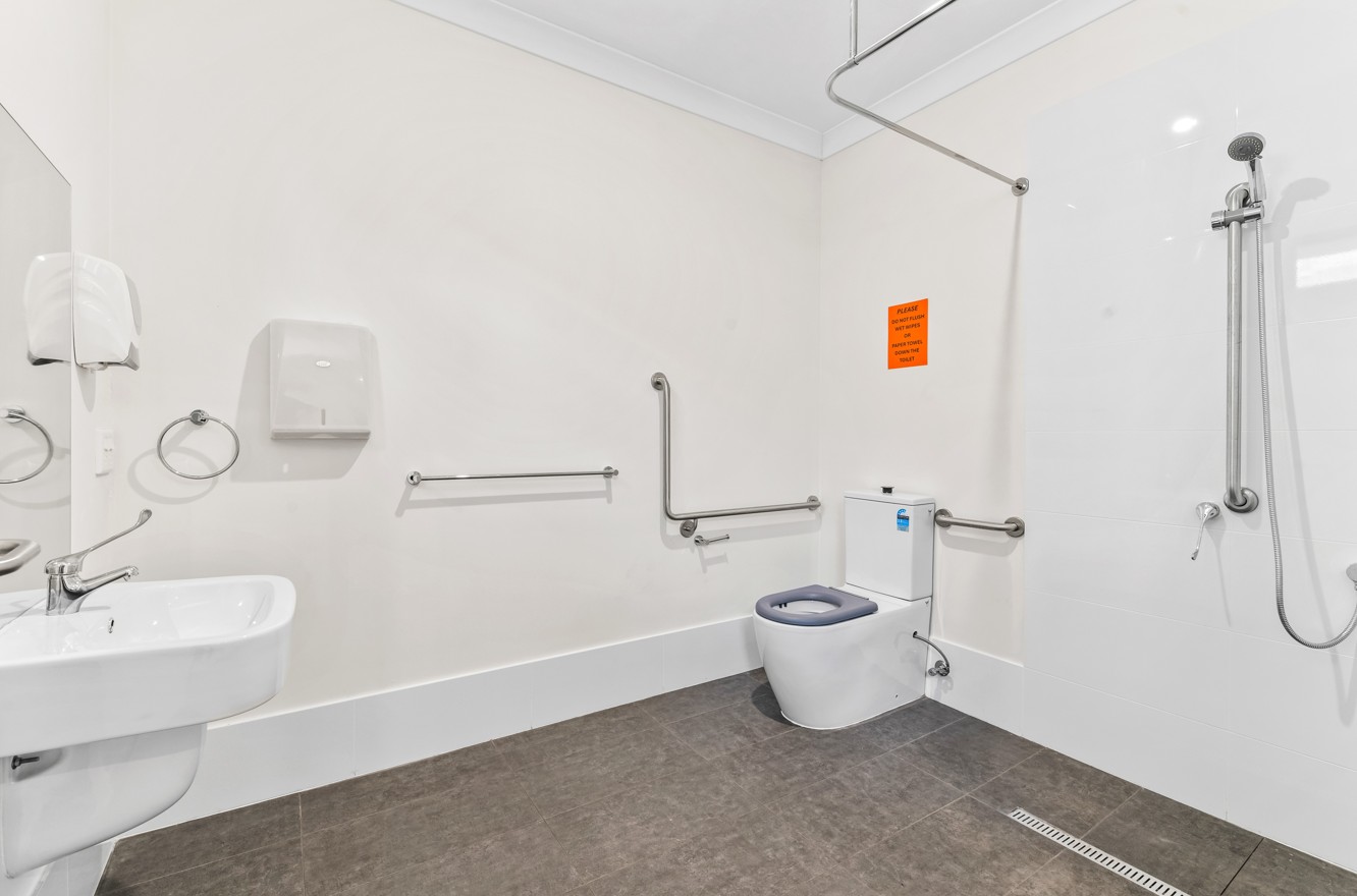 Comfort & Community in Salisbury – Lovely SDA Home for Independent Female — Home image 8