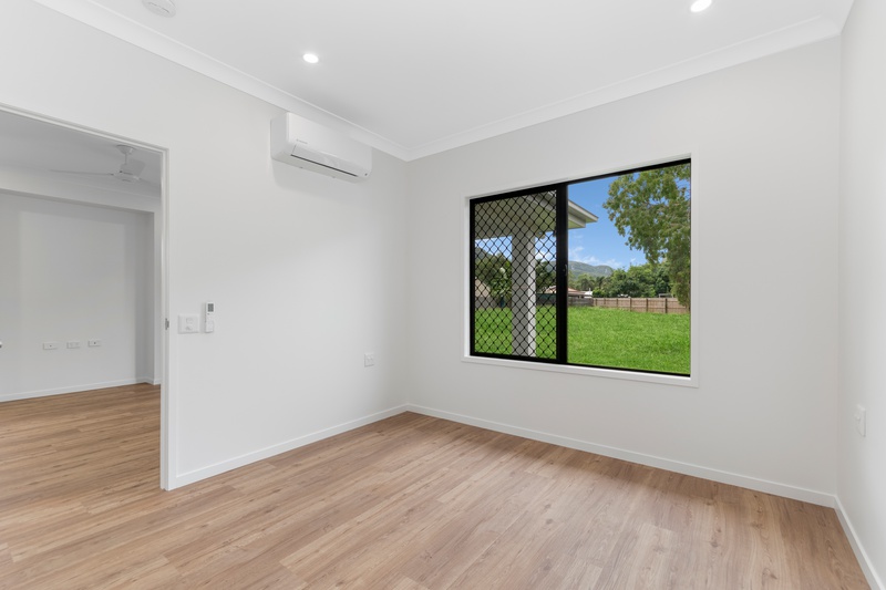 Find Your Independence: Two Spacious Villas, Designed for Your Comfort — Home image 5