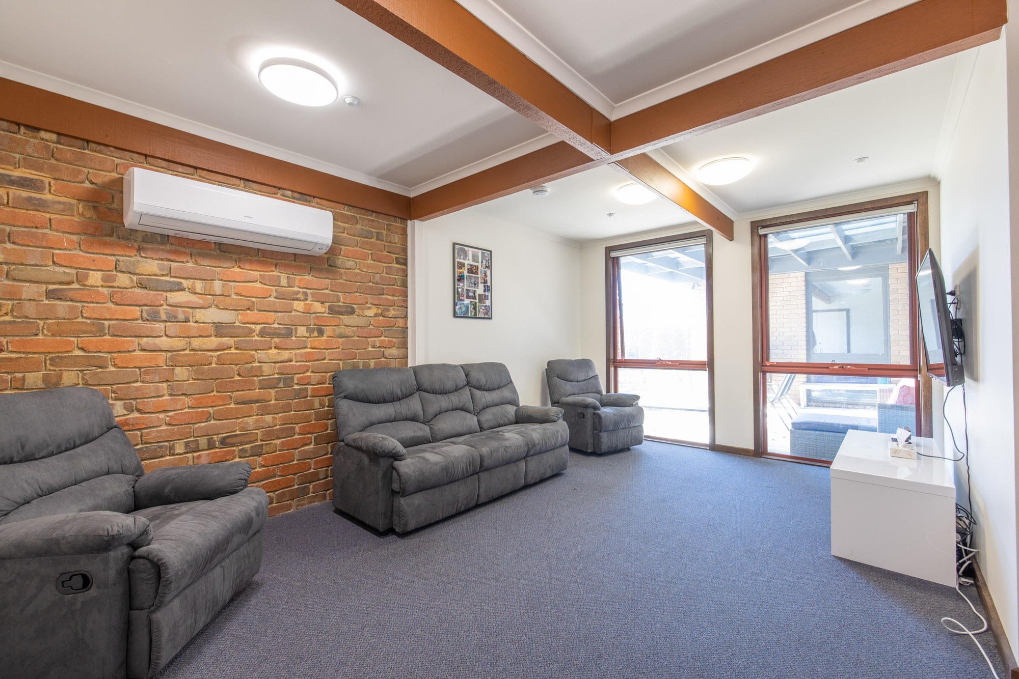 Young, vibrant household close to everything in leafy Wheelers Hill — Home image 6