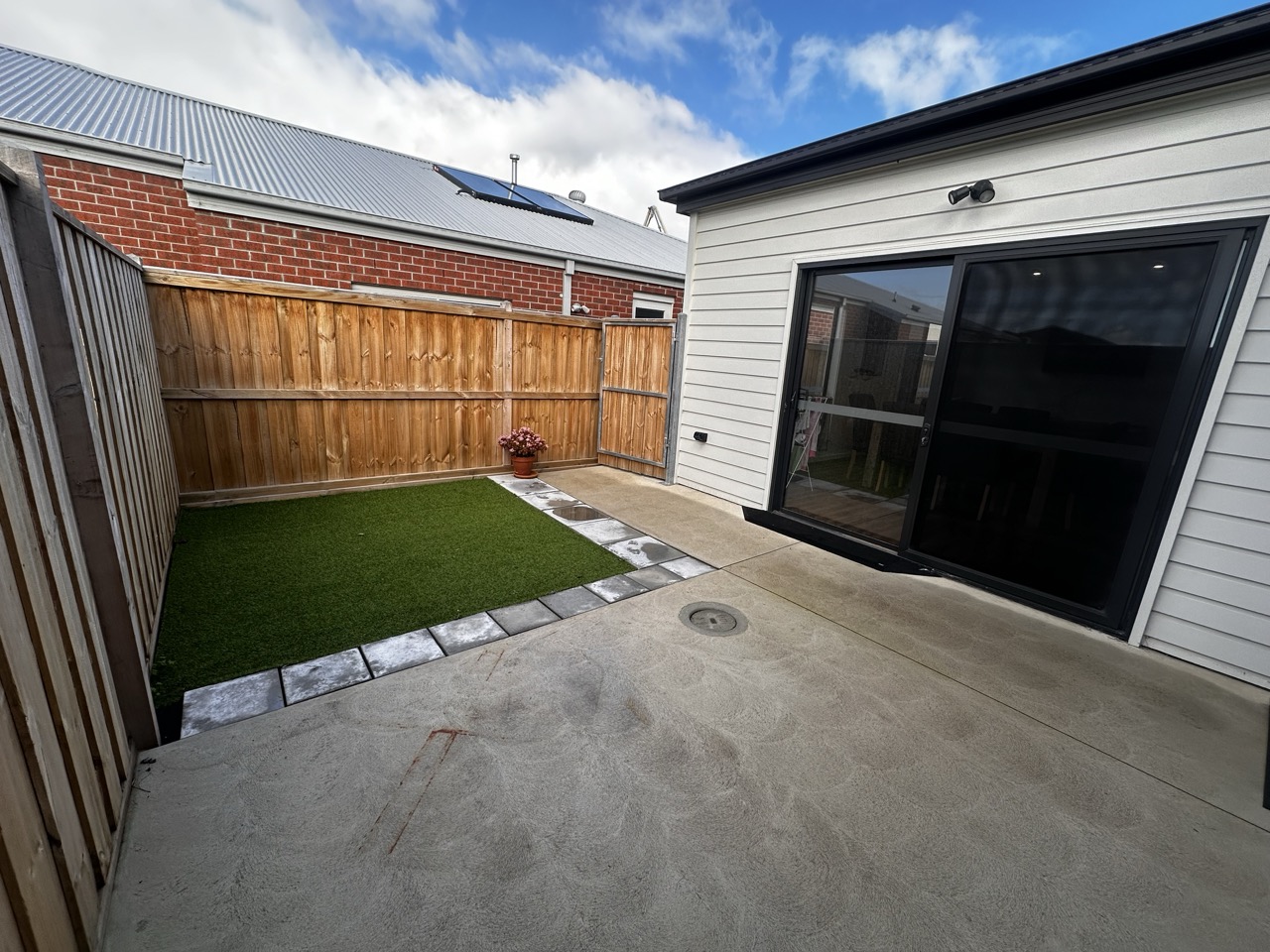 2 Resident Shared House - SDA Robust / Improved Livability — Home image 10