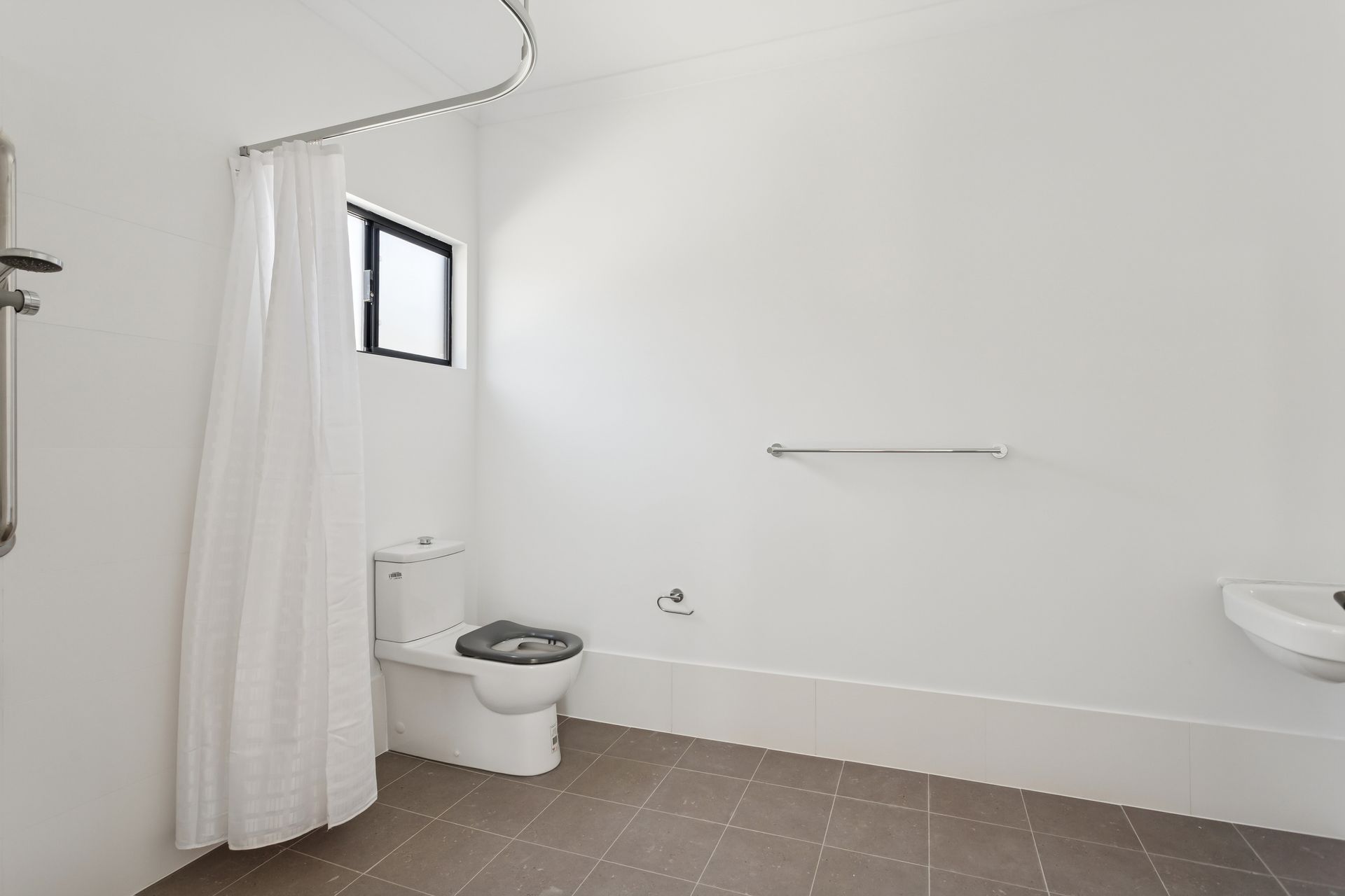 Cope Midland — Home image 9