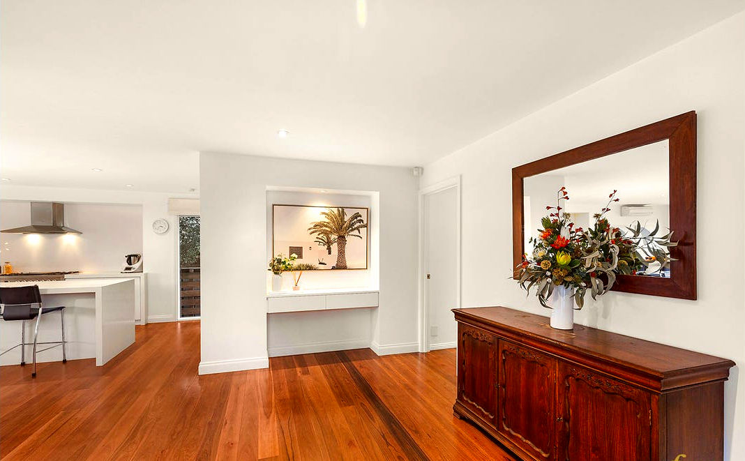 A beautiful, private and modern setting — Home image 2