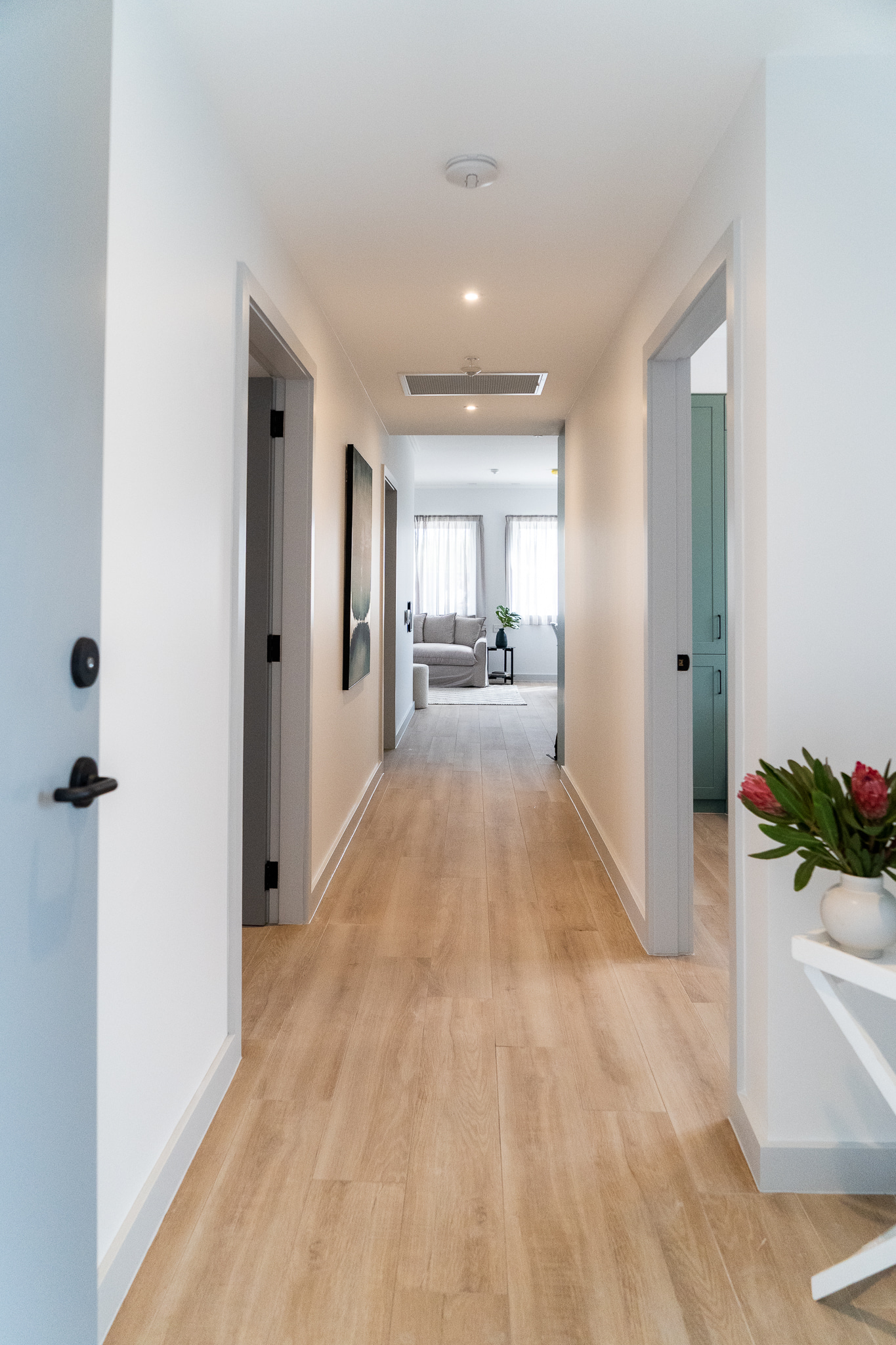 2-Bedroom HPS Apartment in Newcastle: Live the City Lifestyle by the Beach in Boolaroo