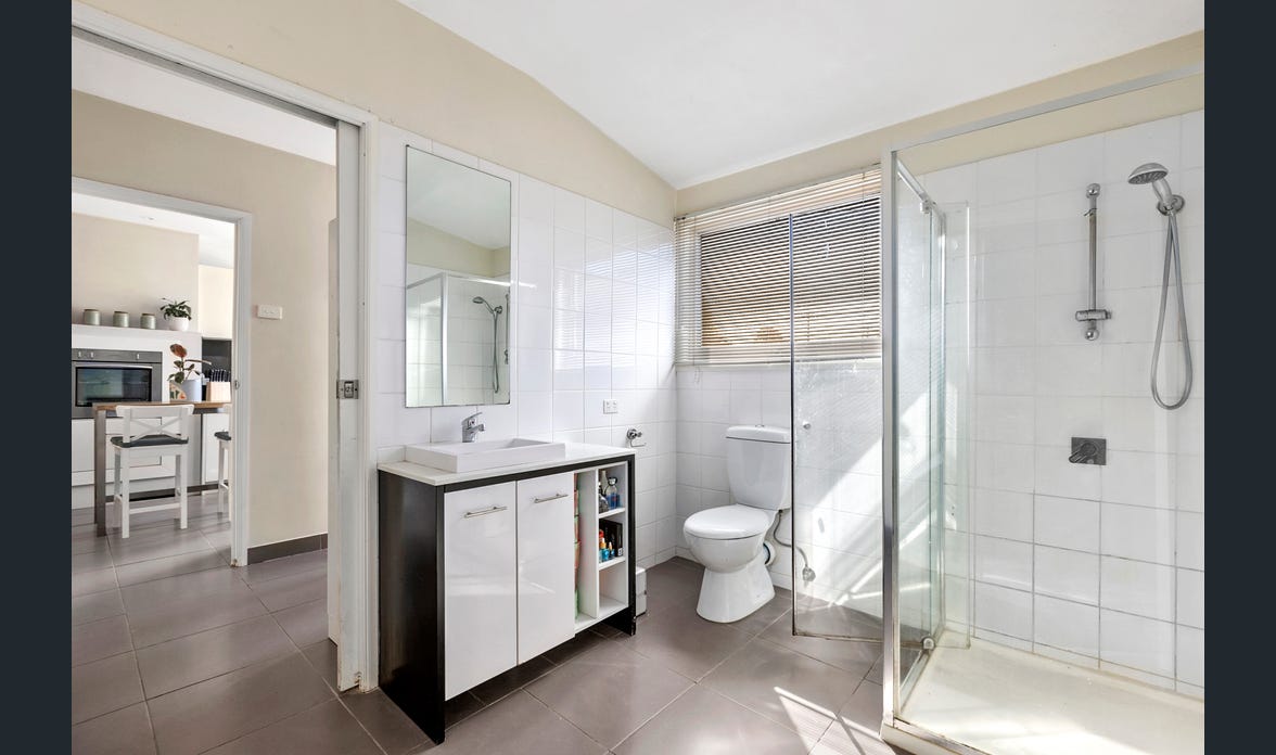 Accessible SIL Accommodation with Three Vacant Rooms on Kilgour Street, Geelong — Home image 5