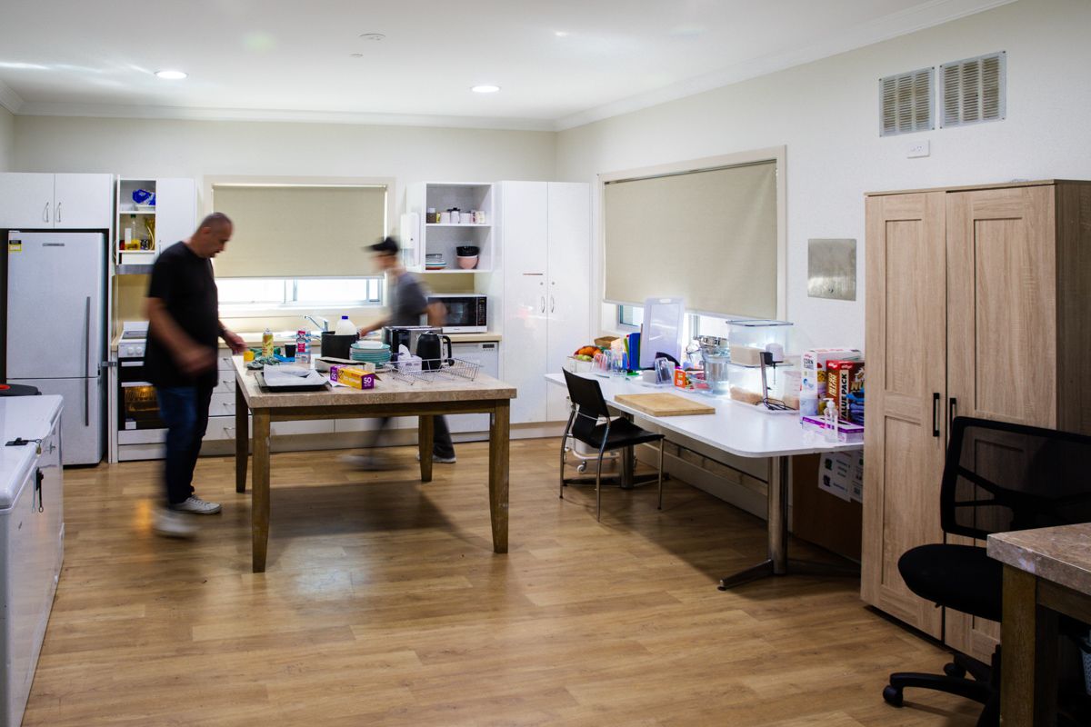 Lovely purpose-built property set in a leafy, residential area in North Ryde — Home image 8