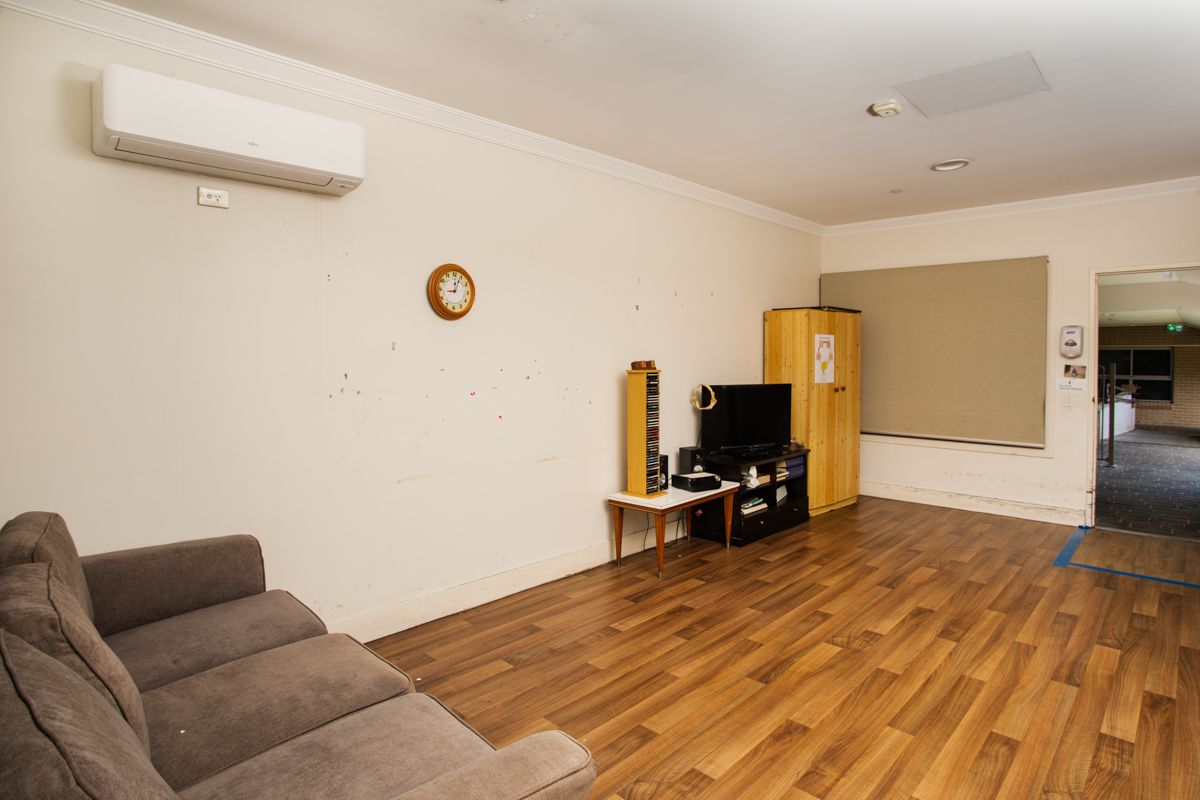 Lovely purpose-built property set in a leafy, residential area in North Ryde — Home image 43