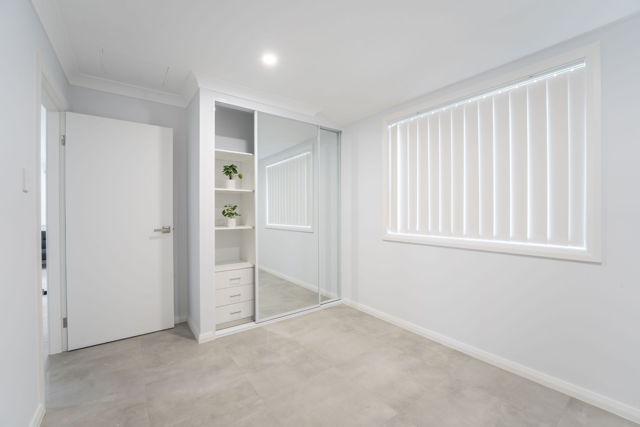 Brand New 2 Bedroom Granny Flat — Home image 2