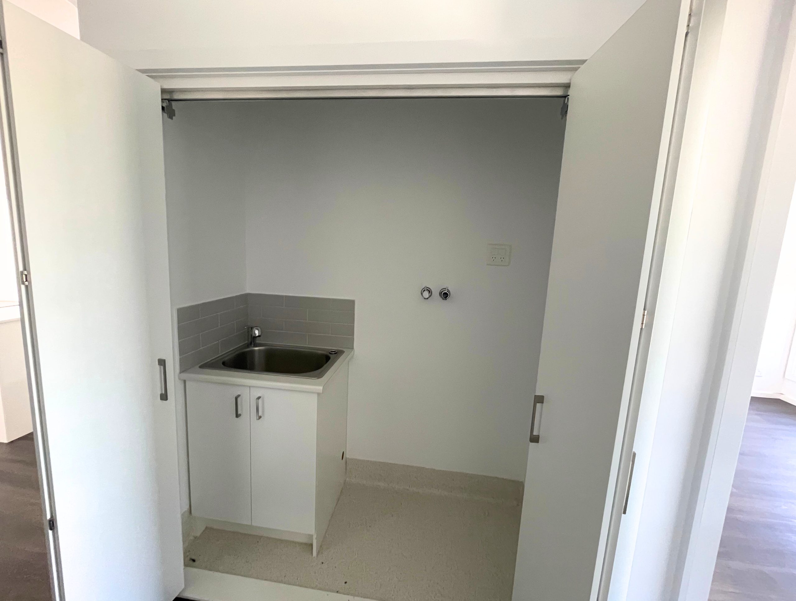ERVINE, Wyndham Vale, VIC - ROBUST/IL — Home image 10